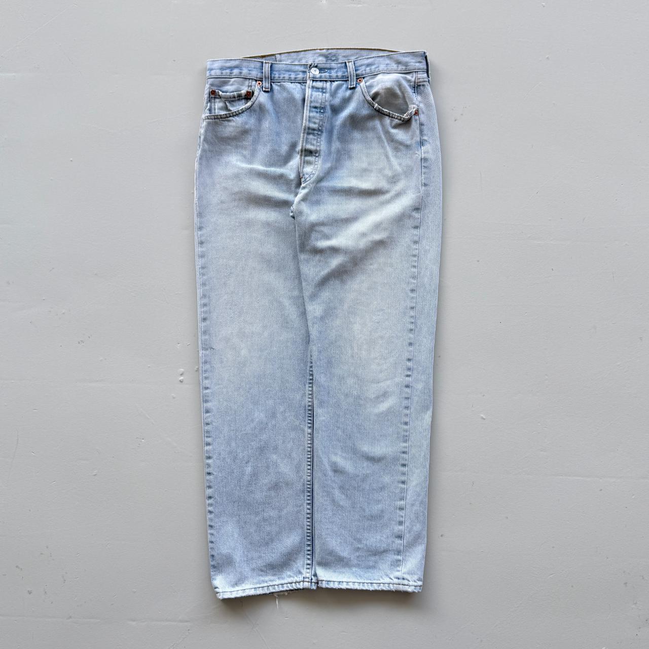 Light Blue Levi's 501 Denim Straight Leg 90's Vintage Jeans - 33” x 30”