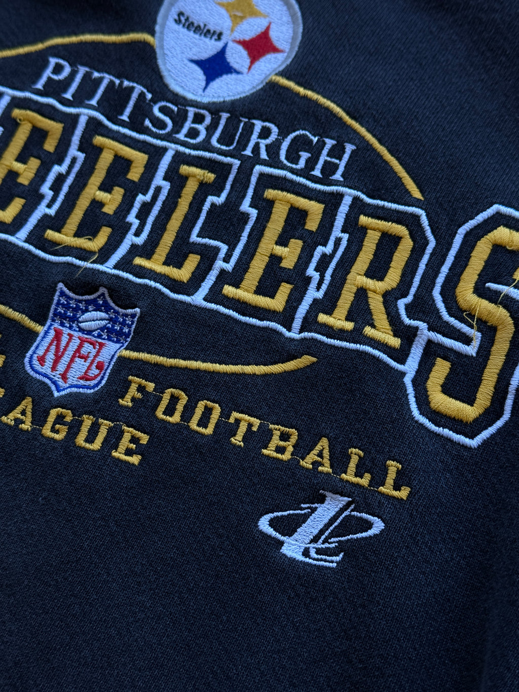 Faded Black Pittsburgh Steelers 90's Vintage Graphic Sweatshirt - Medium