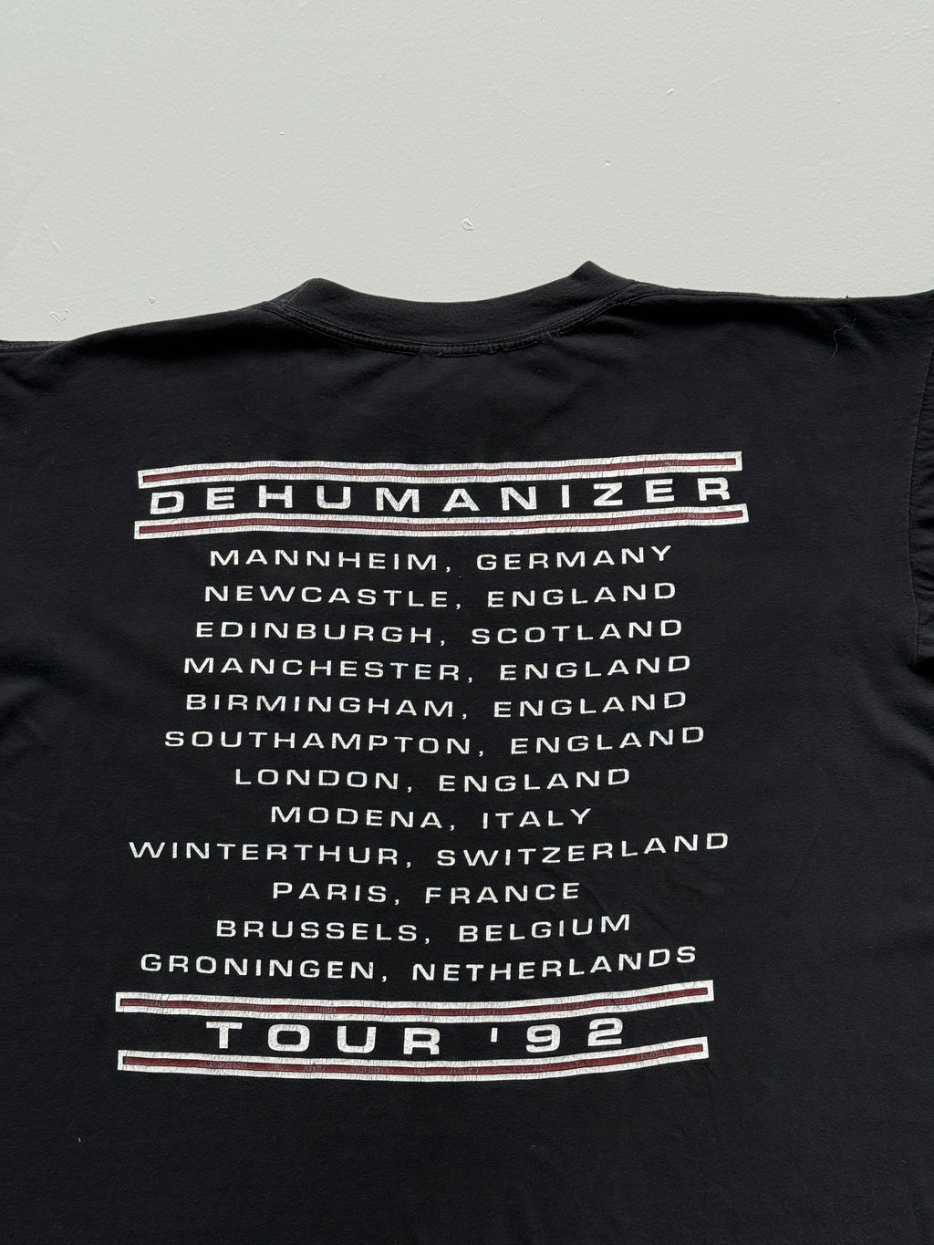 Black Sabbath 90's Vintage European Tour Graphic Band T-Shirt - Cropped XL