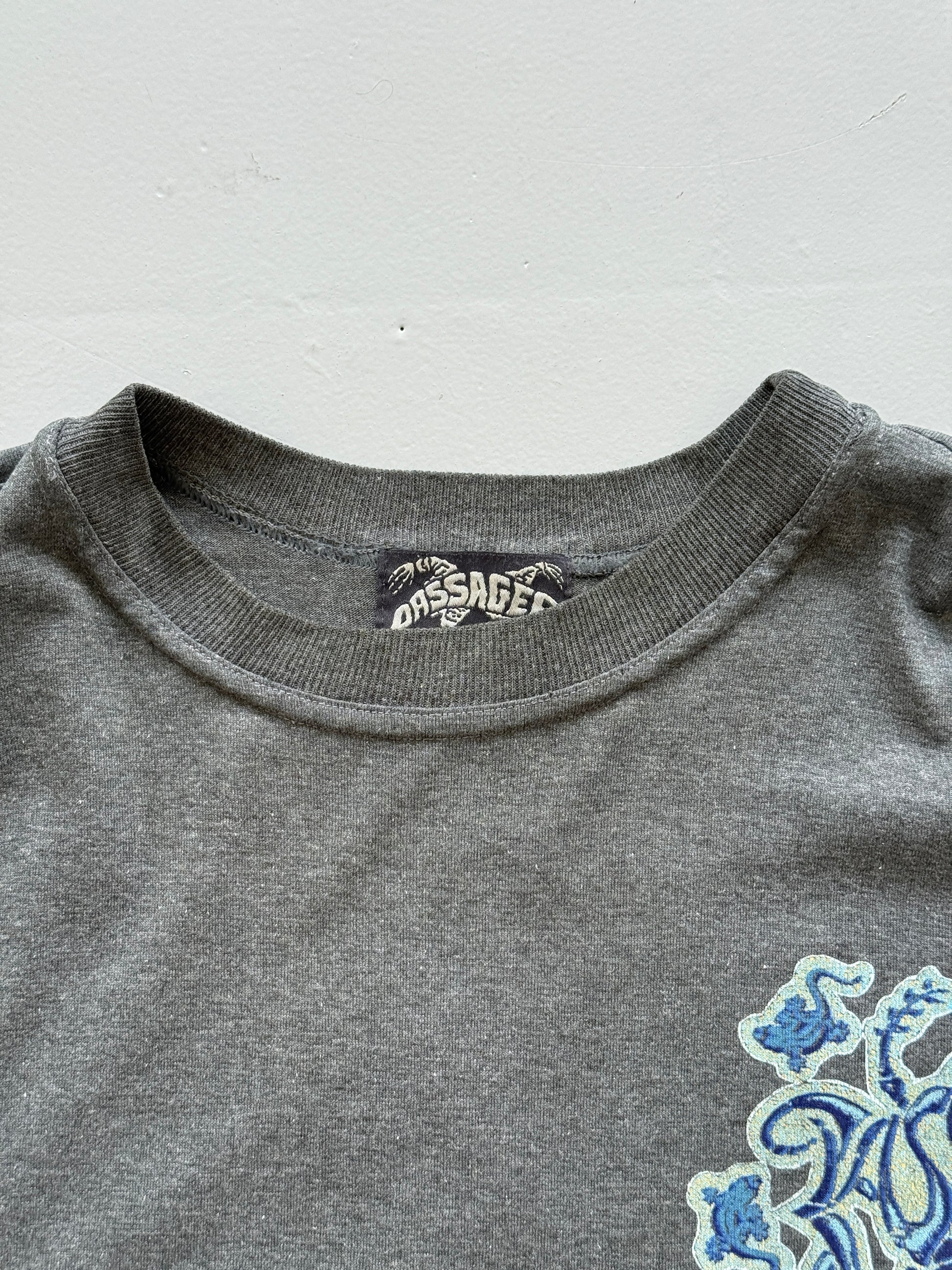 Grey Passager Modern Tribes Scarab Beetle Y2K Vintage Graphic T-Shirt - XL