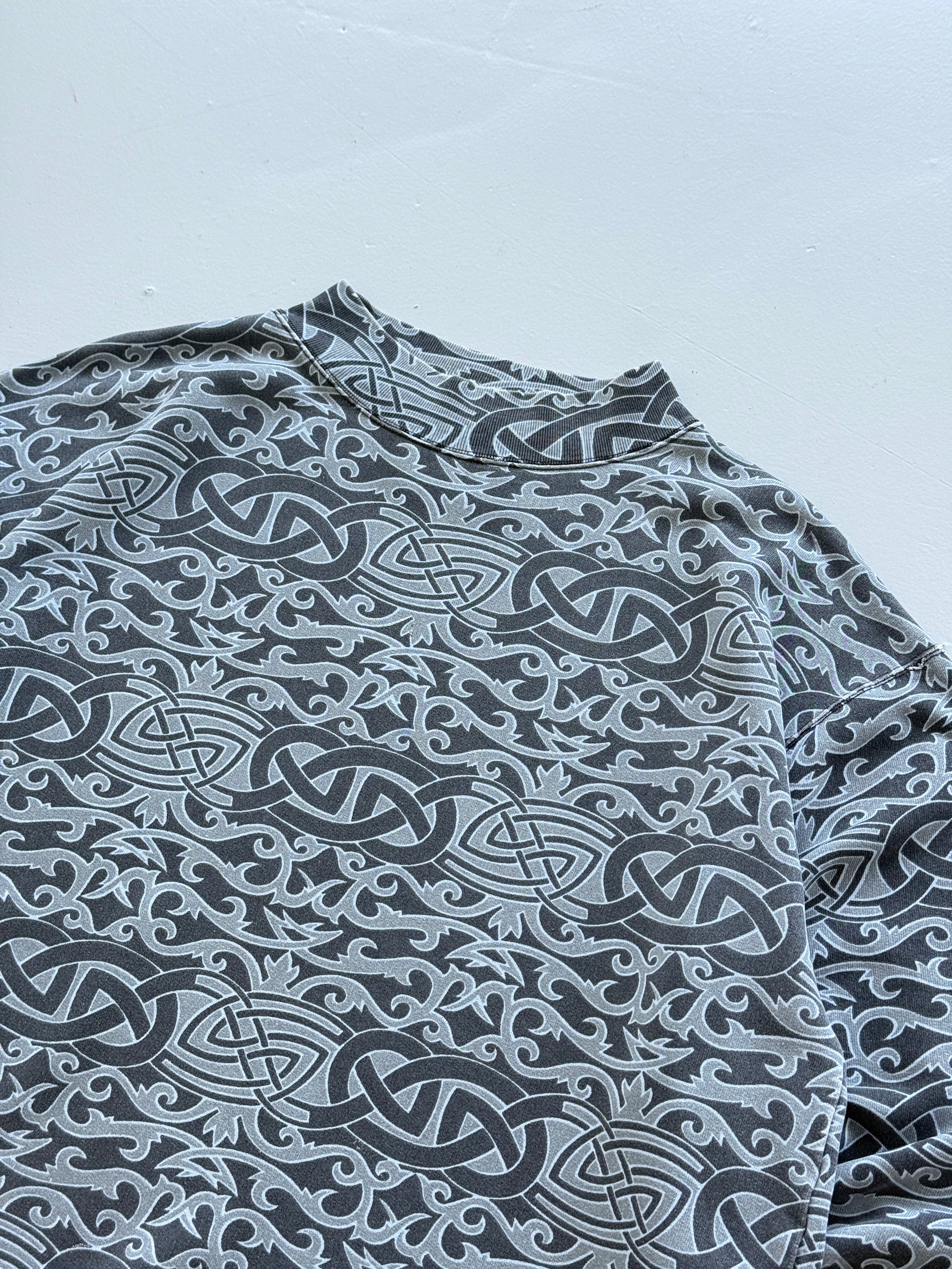 Gotcha All-Over Print 90's Vintage Surf Sweatshirt - Medium Oversized
