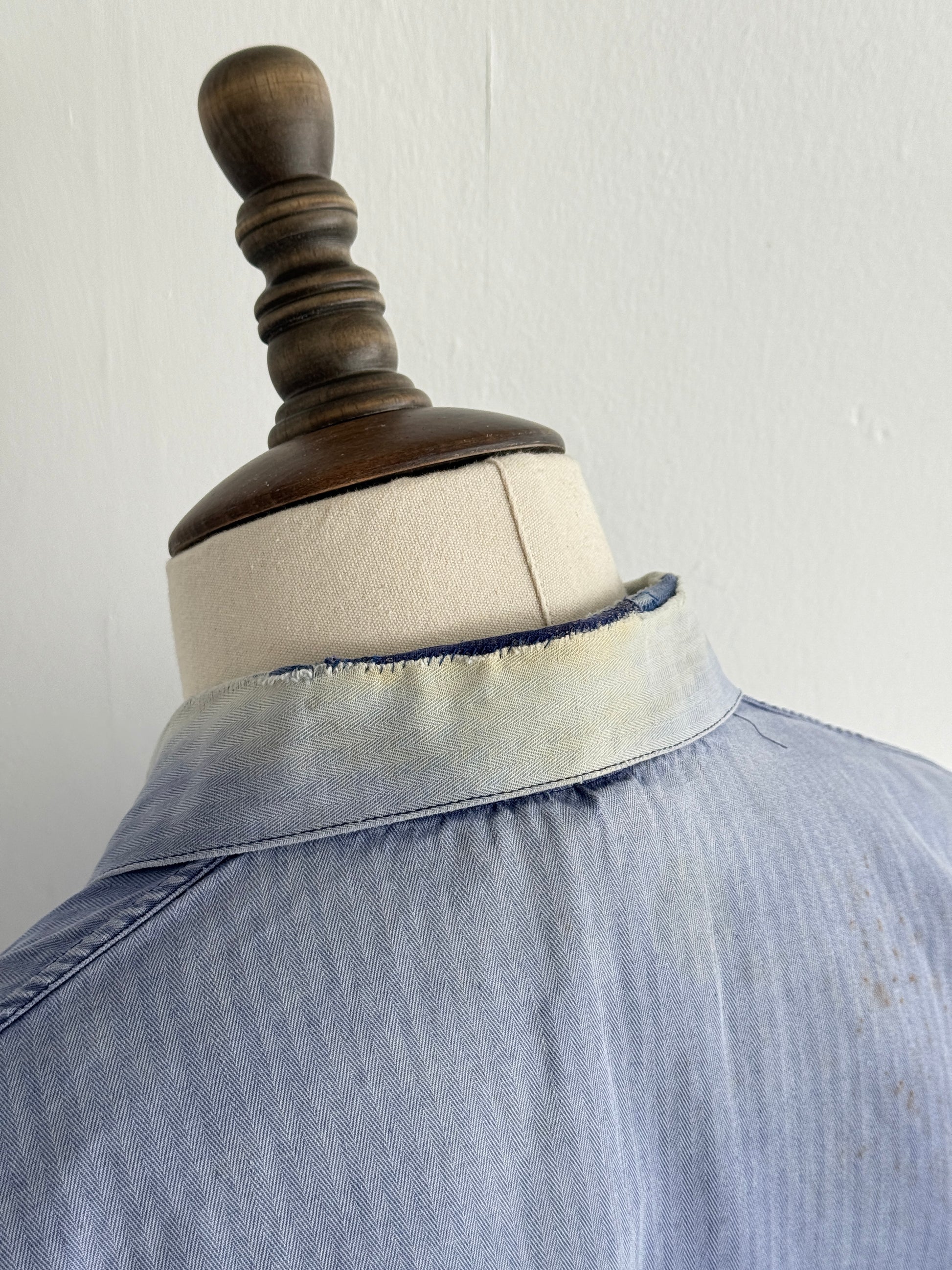 Thrashed Blue Herringbone 60's French Vintage Workwear Chore Jacket CH382 - Smal