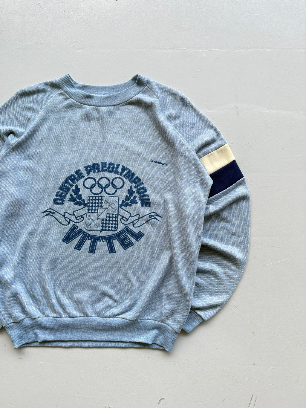 Light Blue La Ciqoqne 80's Vintage Graphic Olympic Sweatshirt Jumper - Medium