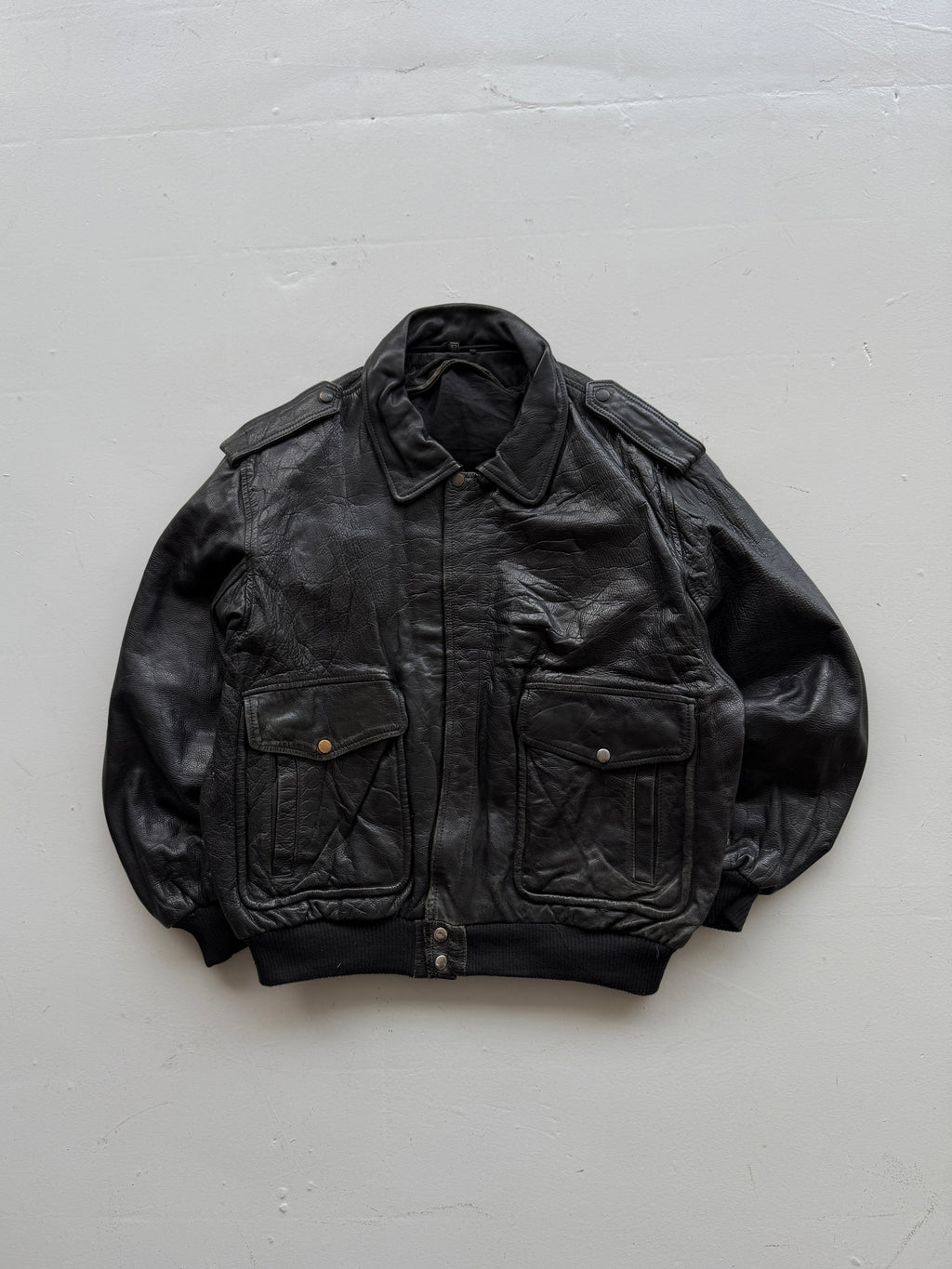 Black A2 Leather Vintage Aviation 90s Bomber Jacket - Large