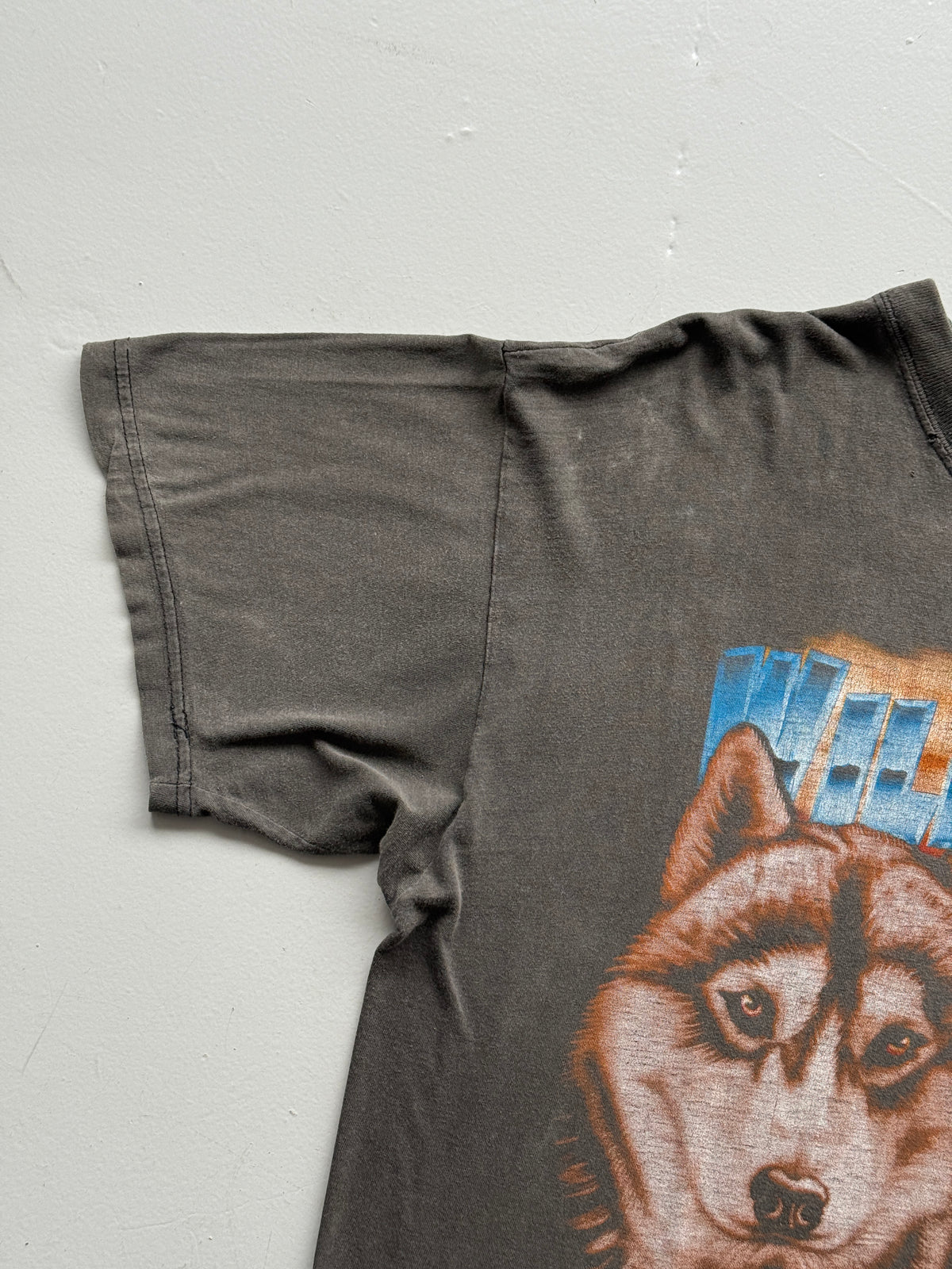 Faded Thrashed Wolf Wild Life Biker 90's Vintage Graphic T-Shirt - XL
