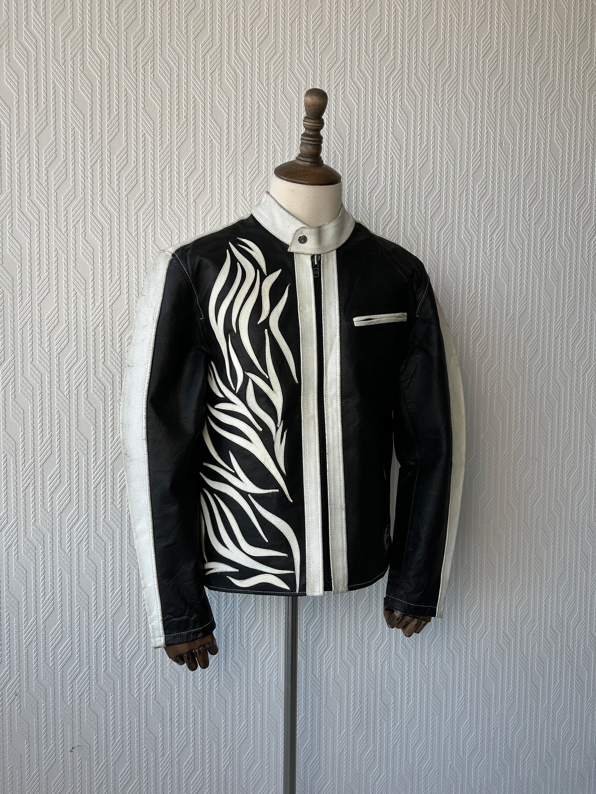 Black Leather Y2K Vintage Tribal Motorbike Jacket - Medium
