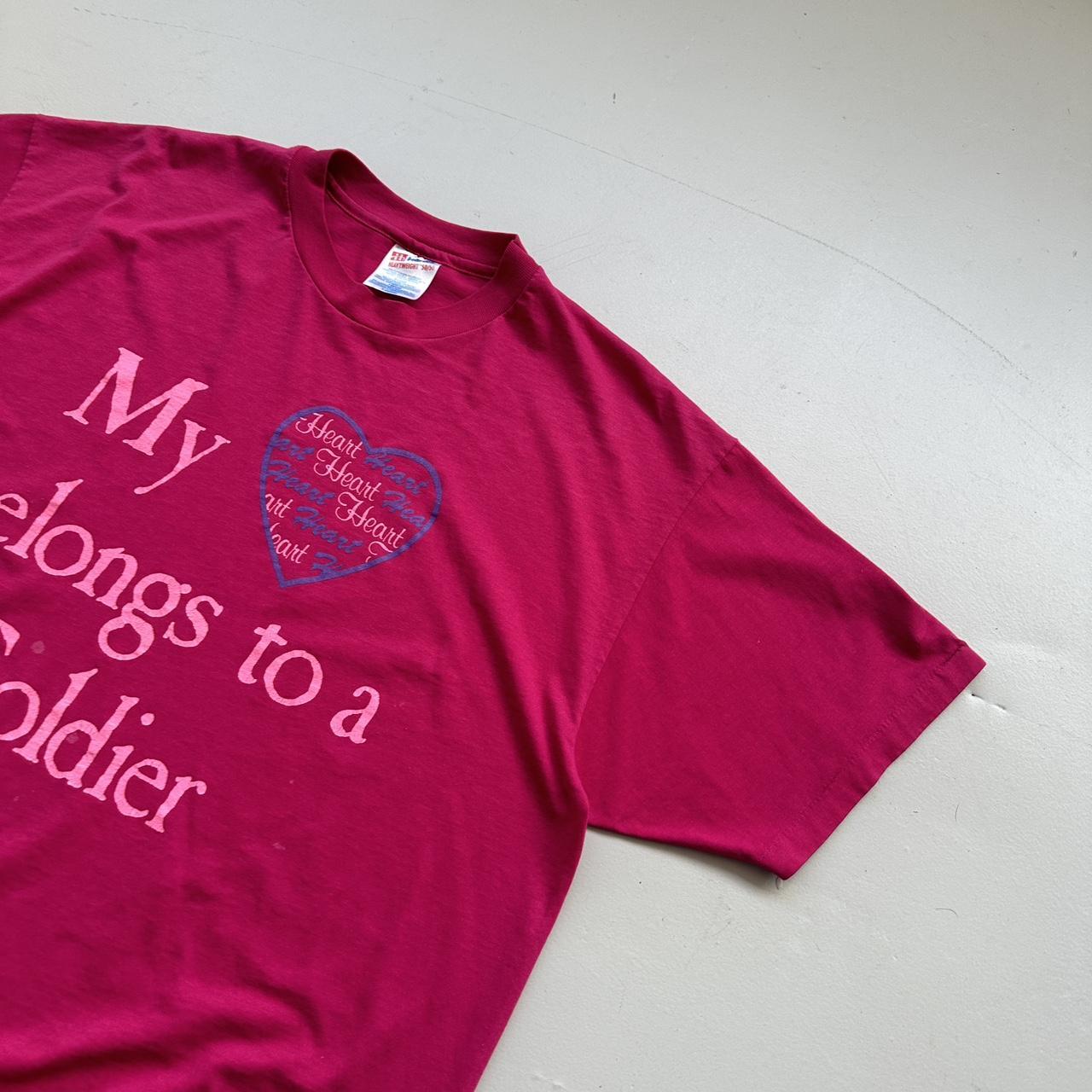My Heart Belongs to a Soldier' 90s Vintage Pink T-shirt - XL