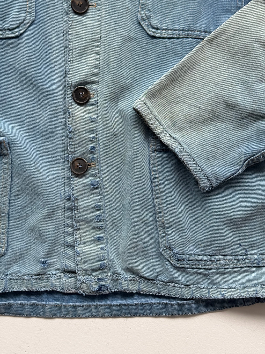 Thrashed Faded Blue Chore Jacket 70's Vintage French Workwear CH156 - Medium