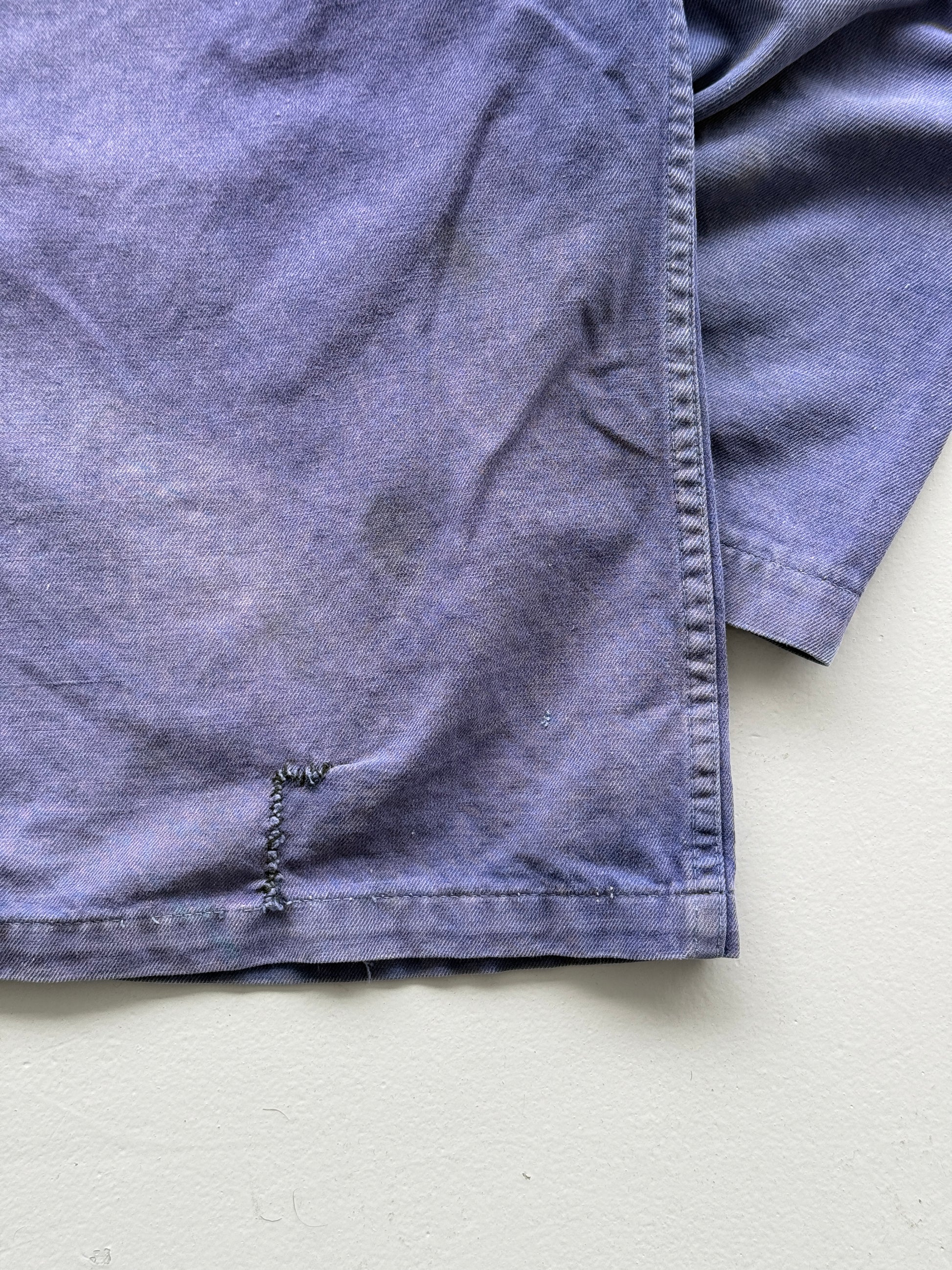 Thrashed Faded Blue French Chore Jacket 70's Vintage Workwear CH188 - Large