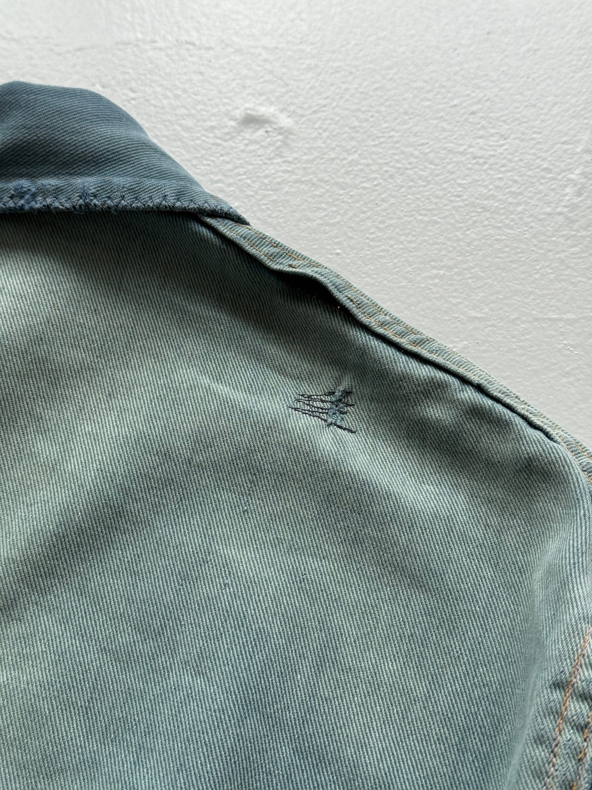Thrashed Faded Blue Chore Jacket 70's Vintage French Workwear CH156 - Medium