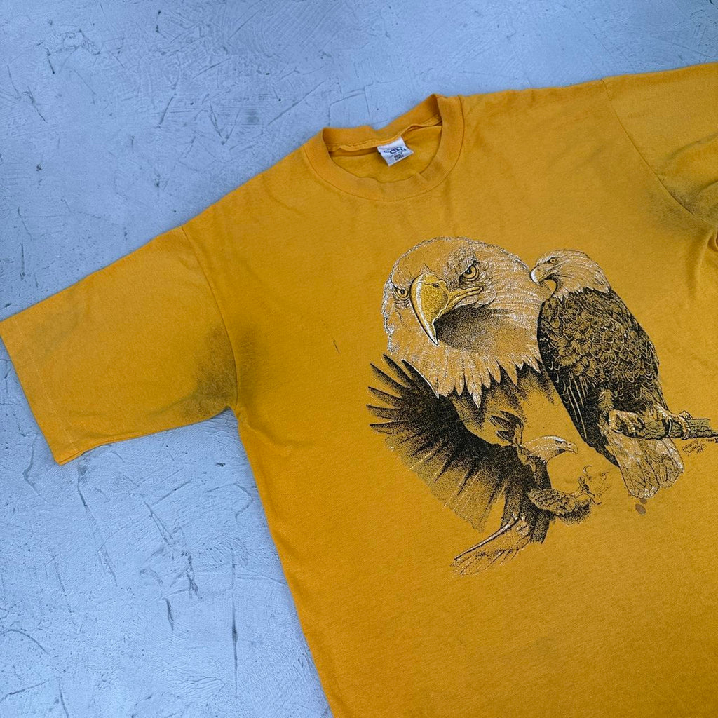 Eagle Yellow 90s vintage T-shirt - Medium