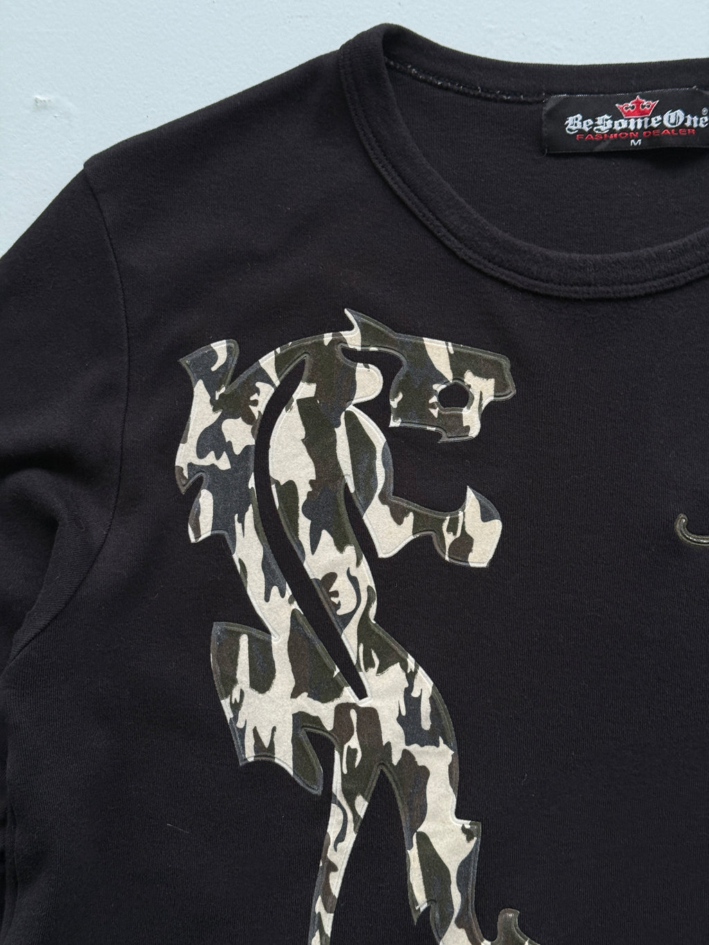 Black 00's Vintage Y2K Graphic Long Sleeve T-Shirt - Medium