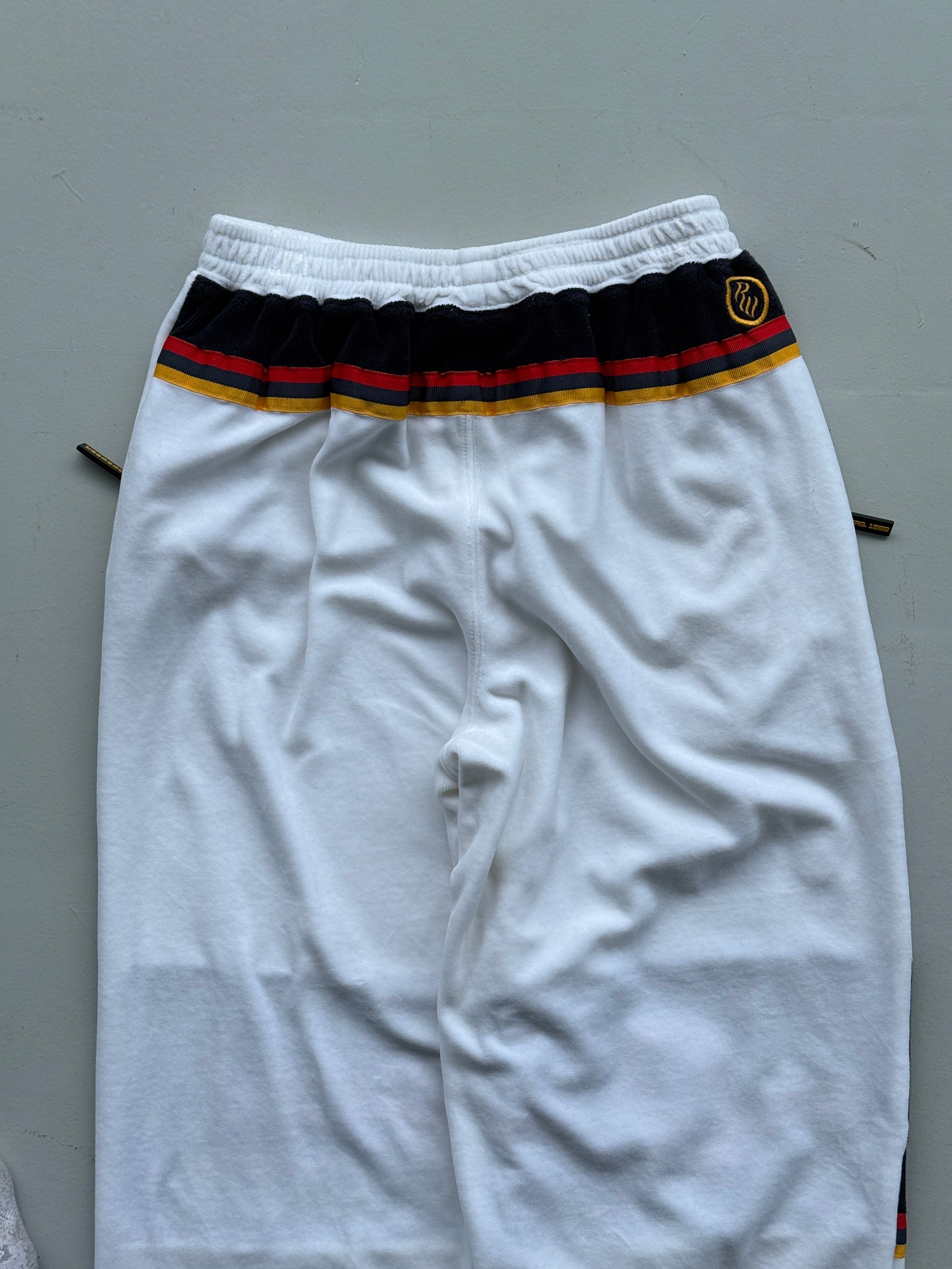White Rocawear 00's Vintage Y2K Velvet Sweat Pants - Medium