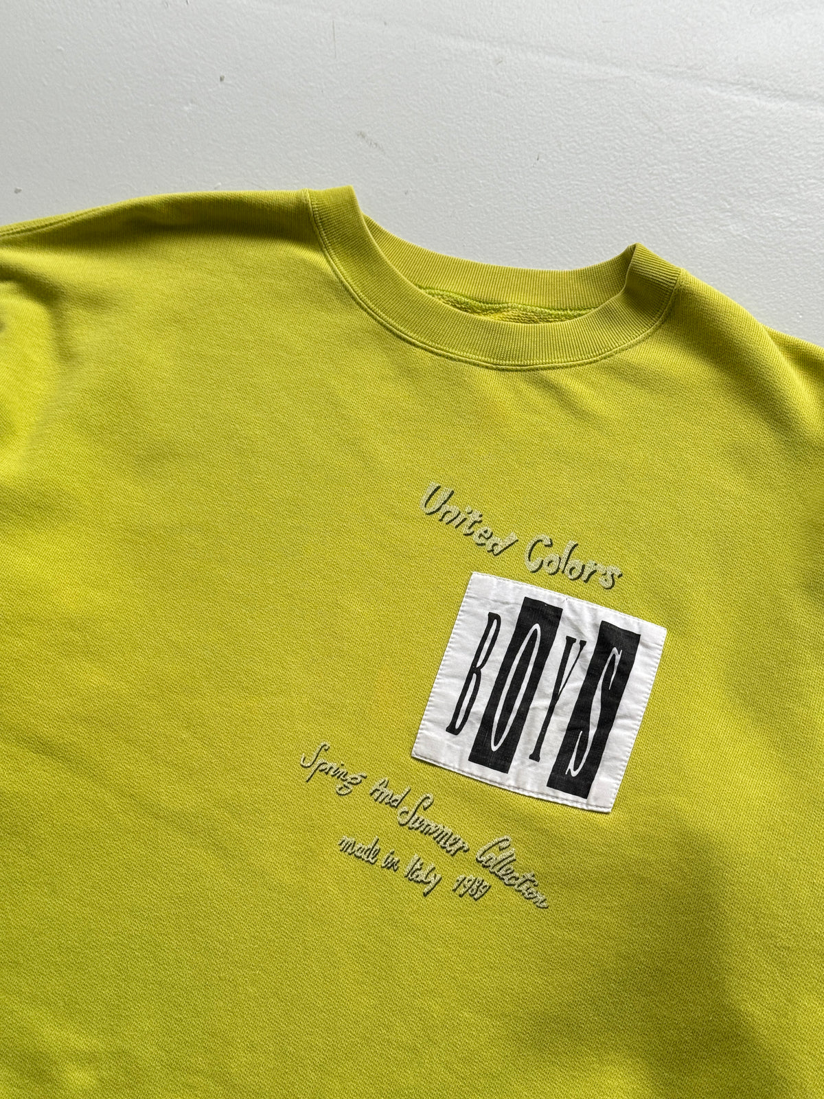 United Colors of Benetton Boys 80's Vintage Sweatshirt - Small