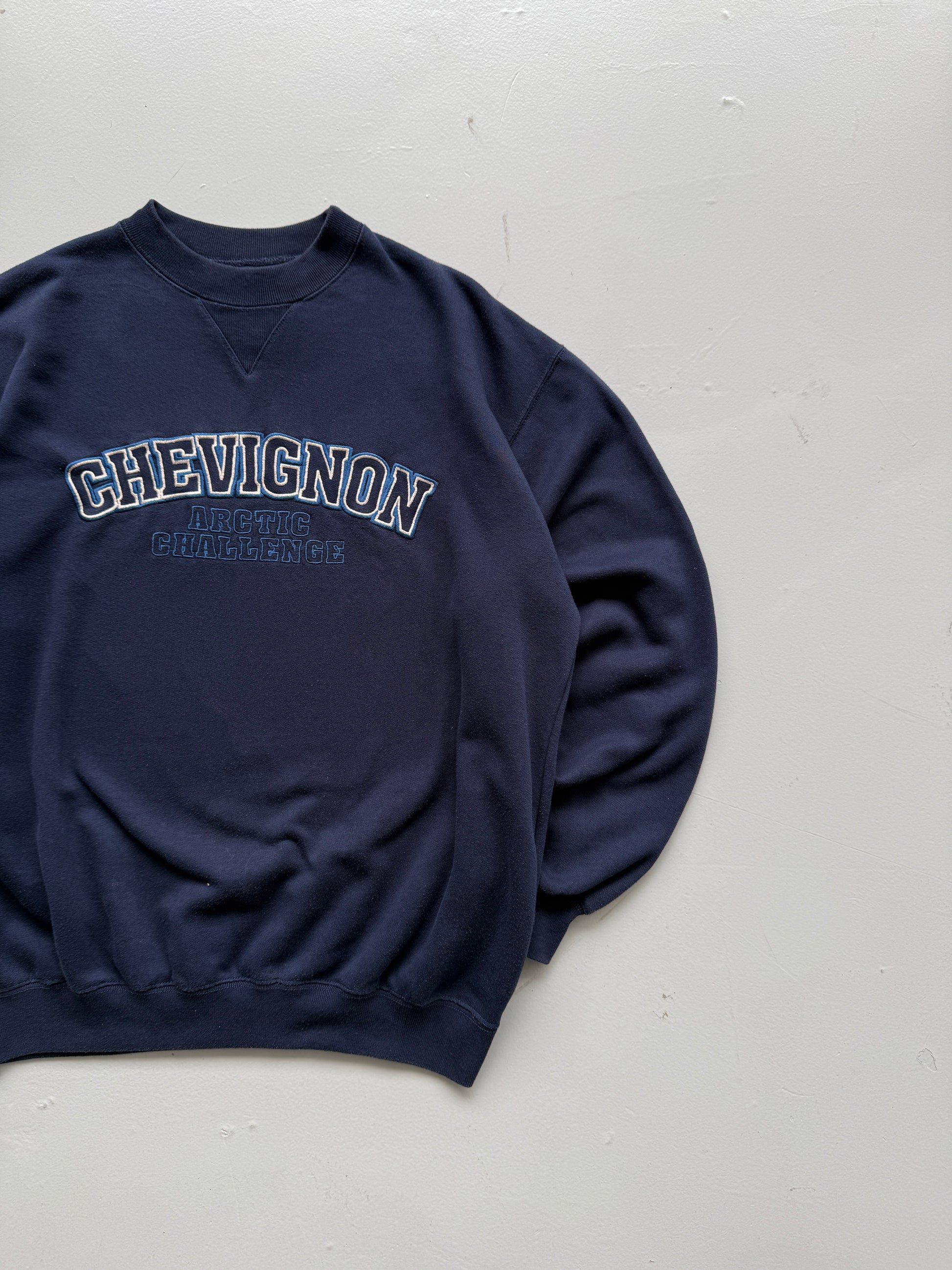 Chevignon Arctic Challenge 90's Vintage Sweatshirt - Medium
