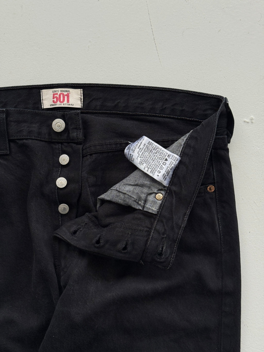 Black Levi's 501 00's Vintage Straight Leg Jeans - W34 x L30