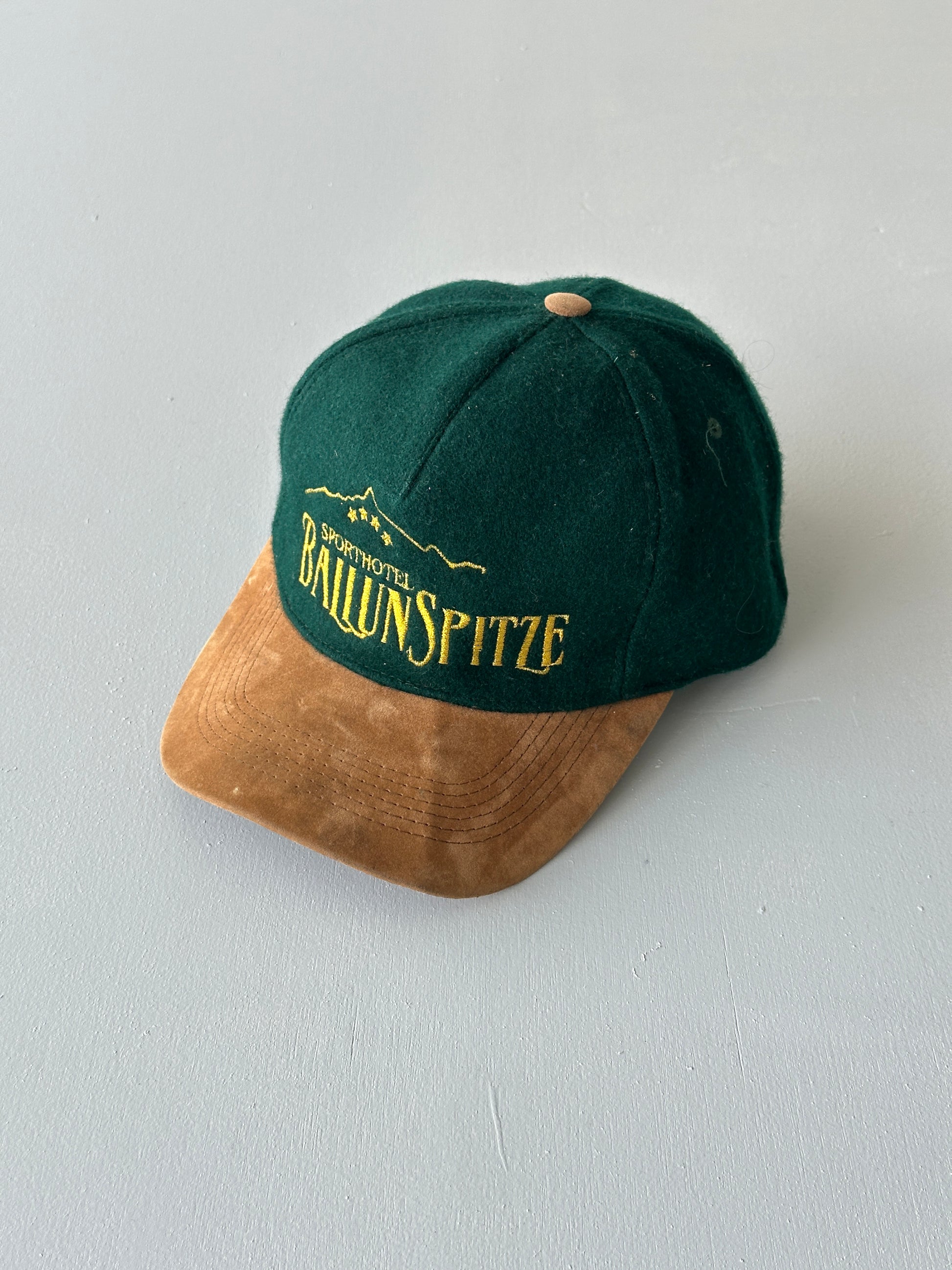 Green Ballunspitze Sporthotel 90's Vintage SnapBack Trucker Cap