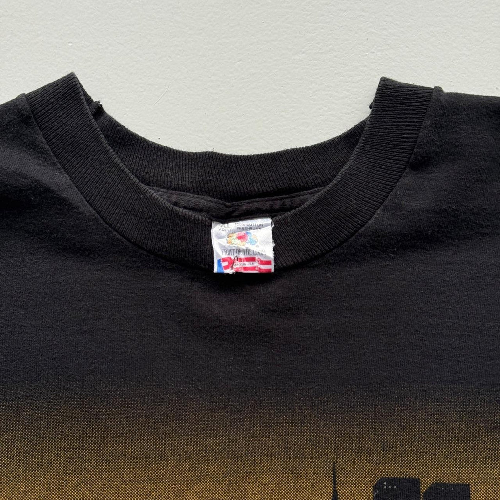 Black Friends 90s Vintage Logo T-shirt - Large