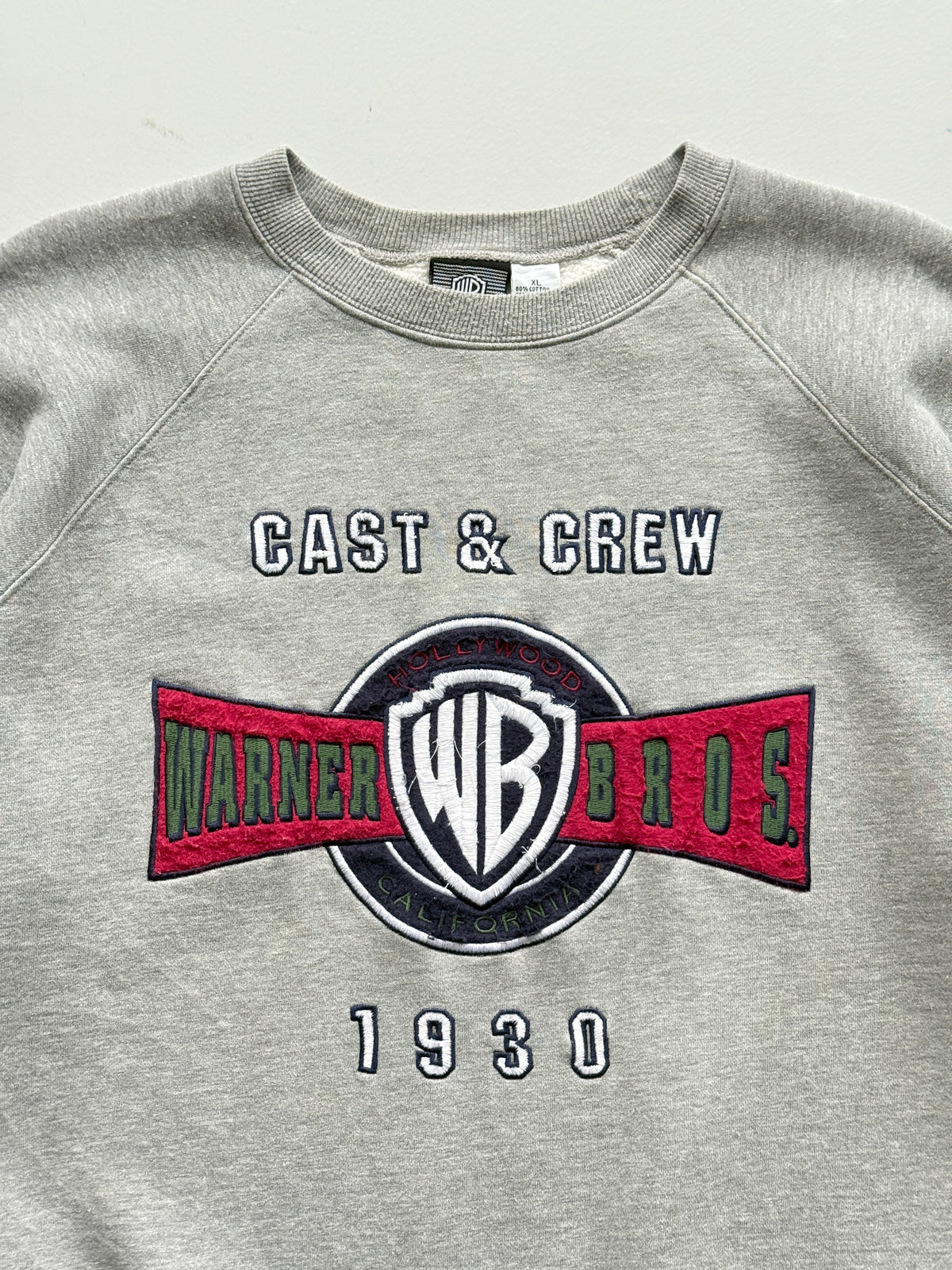 Warner Bros Cast & Crew Hollywood 90's Vintage Sweatshirt - XL