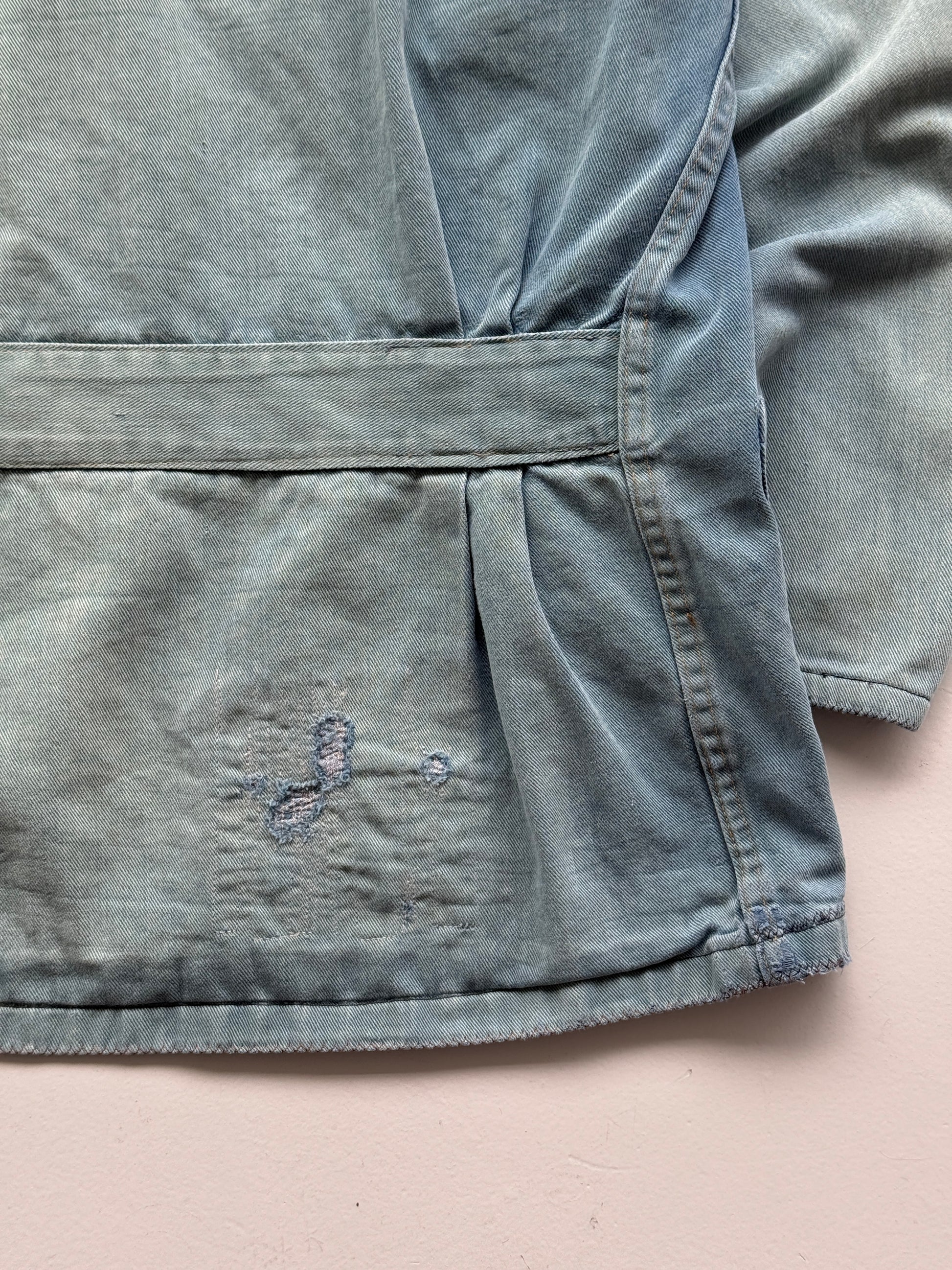 Thrashed Faded Blue Chore Jacket 70's Vintage French Workwear CH156 - Medium