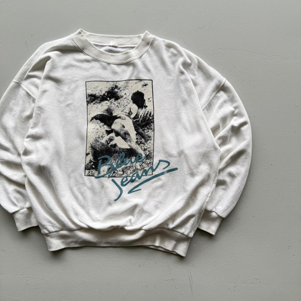White Blue Jeans 90’s Vintage Graphic Sweatshirt - Medium