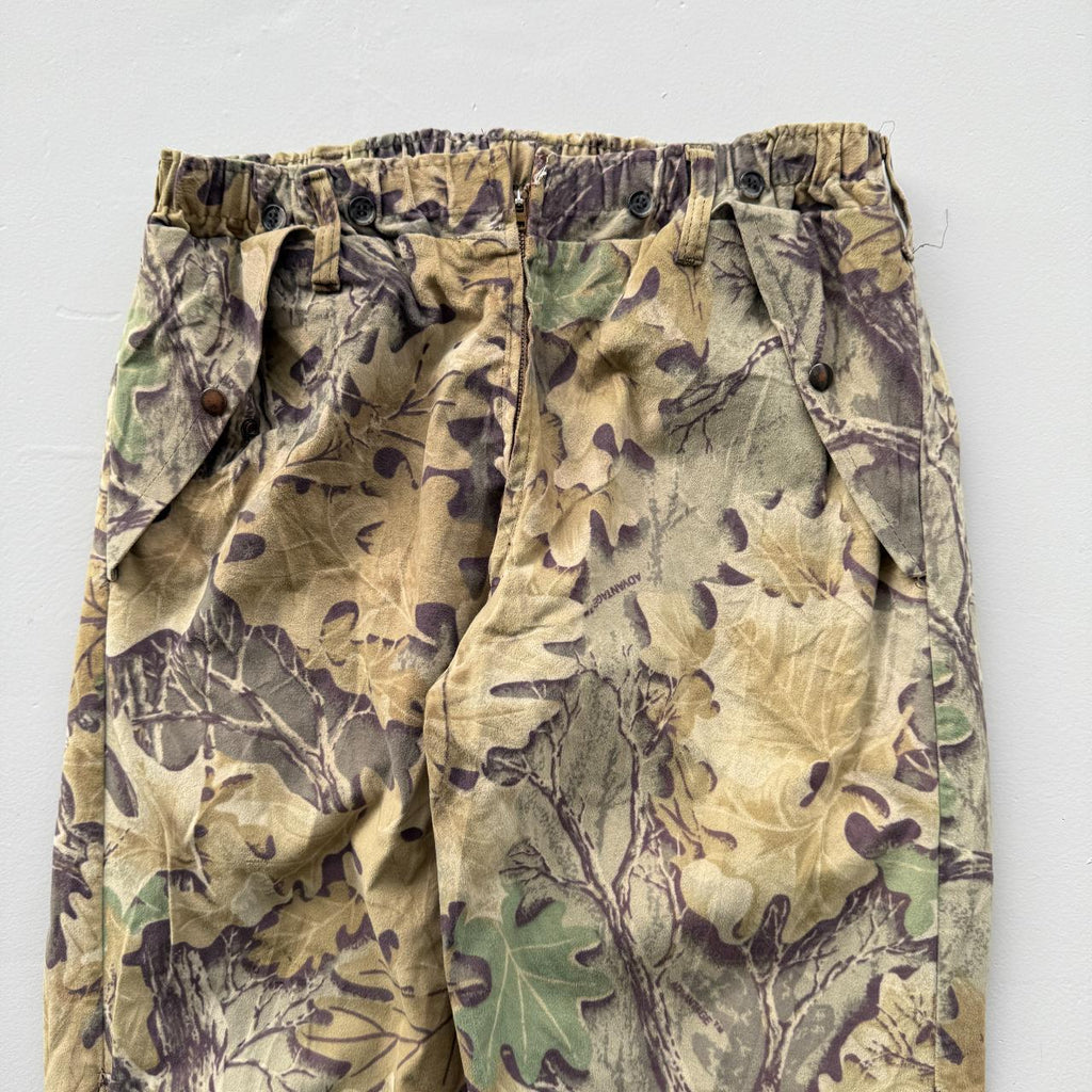 Pella Real Tree Camo Leaf Design 90's Cargo Pants - 35" x 30"