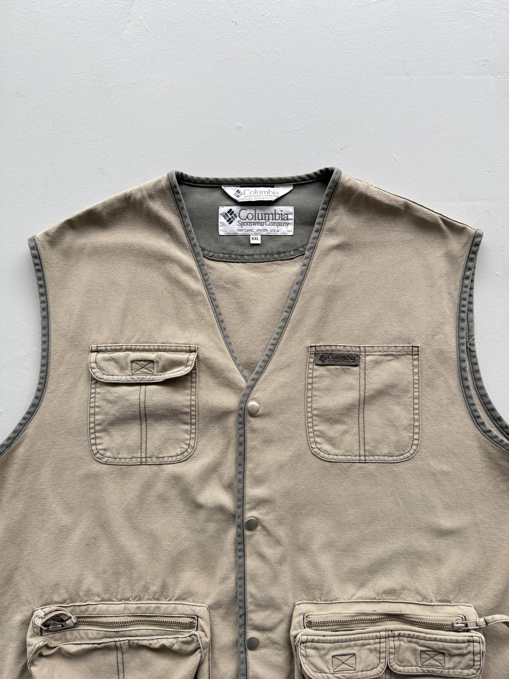 Cream Columbia 90's Vintage Utility Fishermans Vest- XL