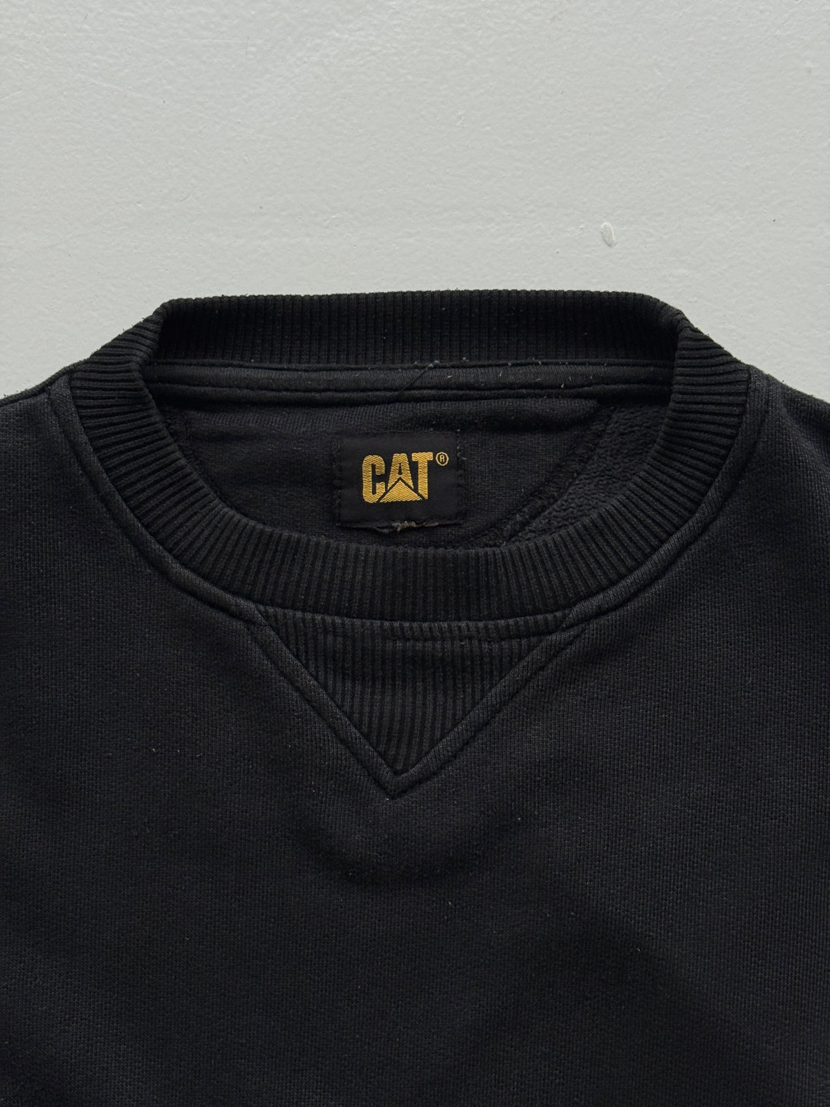 Caterpillar CAT Black Embroidered 90's Vintage Sweatshirt - Medium