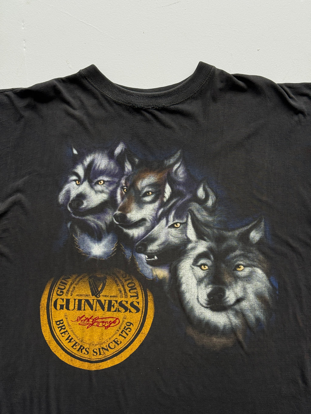 Black Guinness Wolf Graphic 90's Vintage T-Shirt - XL