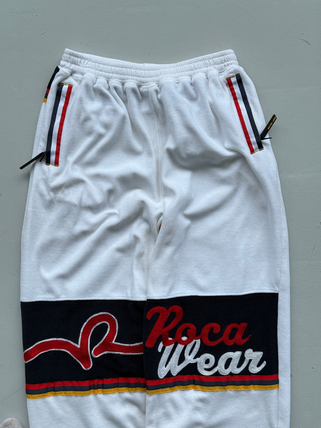 White Rocawear 00's Vintage Y2K Velvet Sweat Pants - Medium