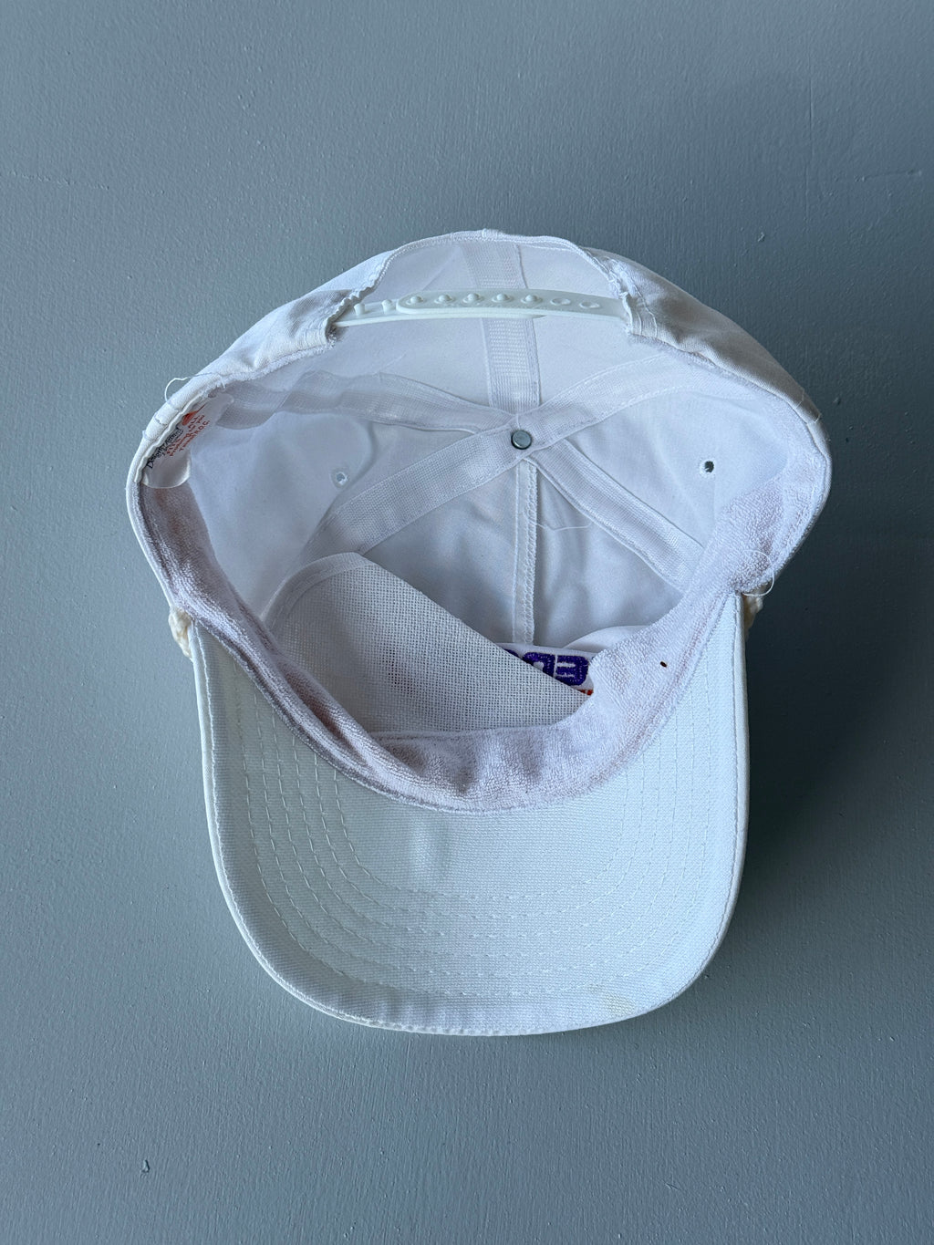 White Federal Express 90's Vintage SnapBack Trucker Cap