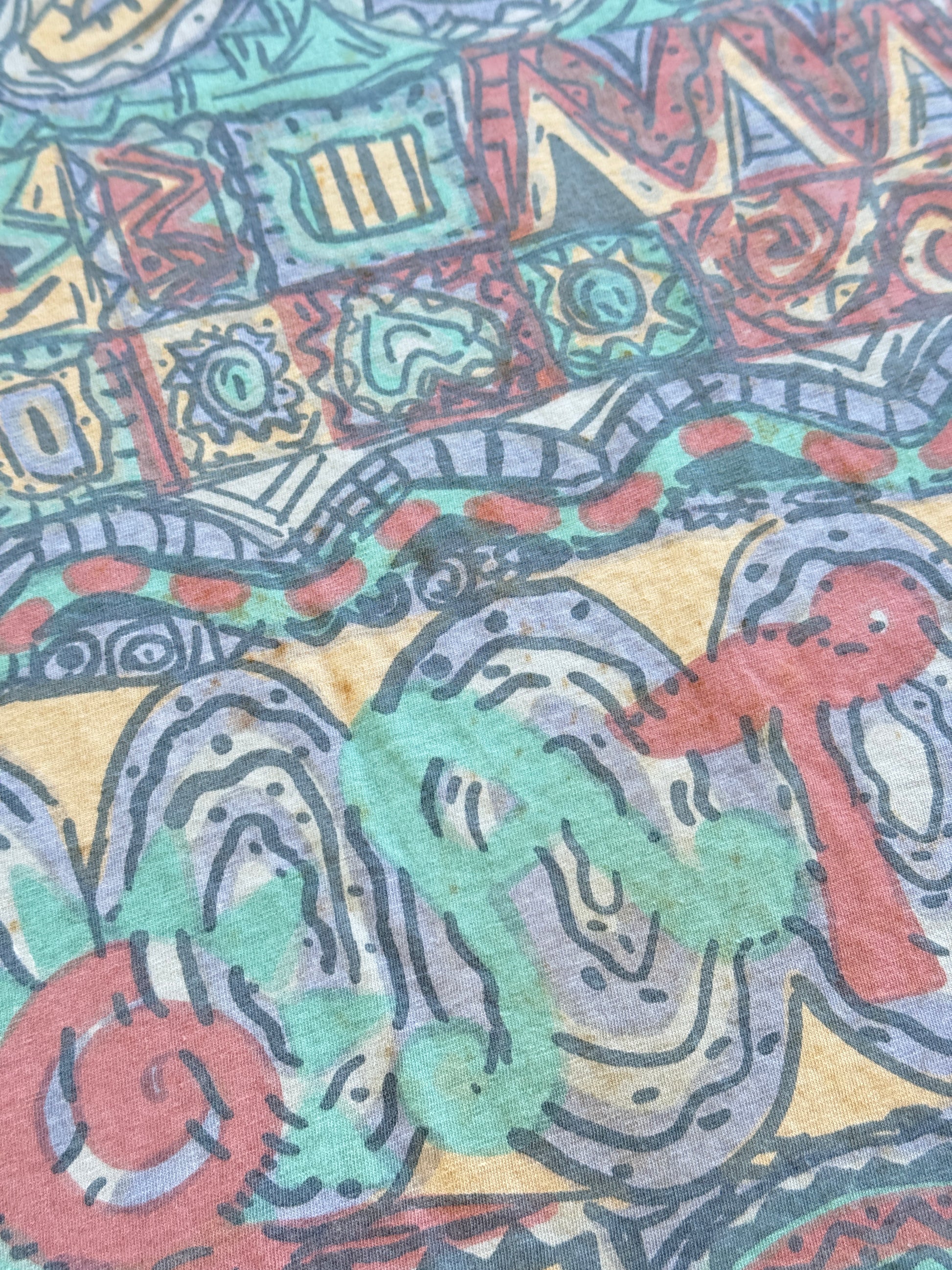 Boat & Beach 90's Vintage All Over Print Graphic T-Shirt - Large