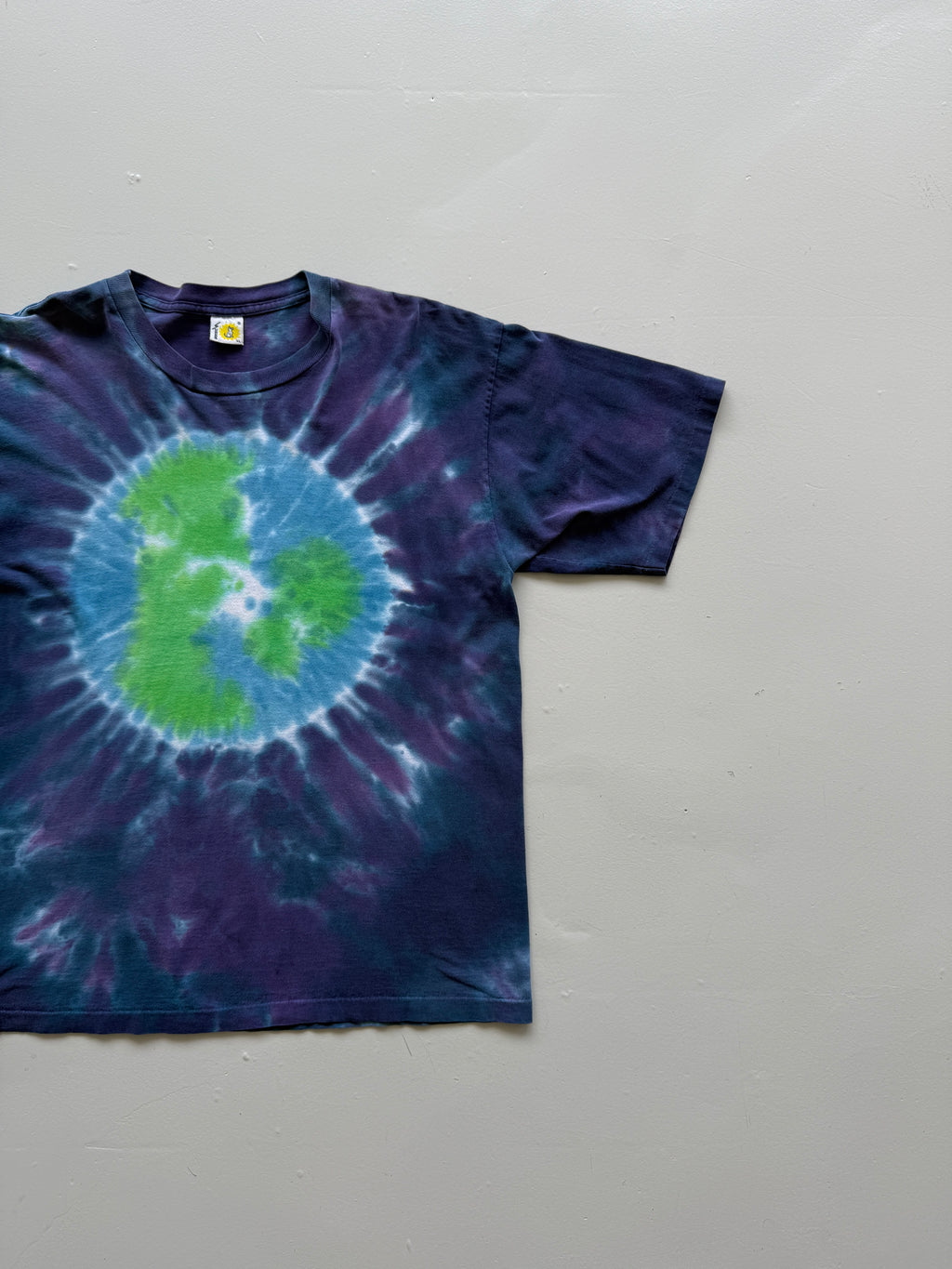 Purple Tie-Dye Earth 90's Vintage Single Stitch T-Shirt - XL