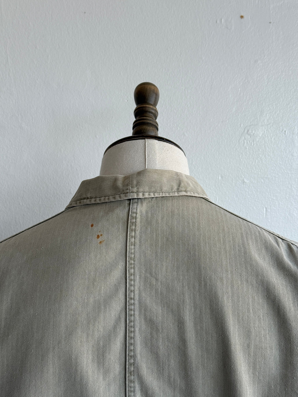 Faded Green French 1960s Vintage Workwear Chore Jacket CH453 - Medium