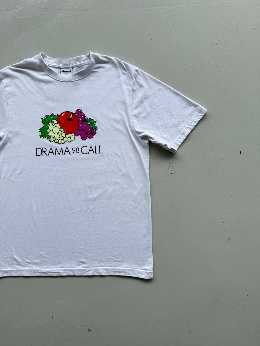 White Drama Call / Fruit of the Loom Graphic Sweetwear T-Shirt - Large