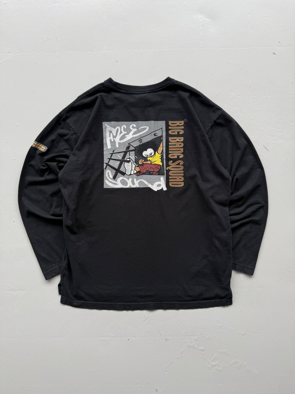 Black Big Bang Squad Vintage Streetwear Hip-Hop Sweatshirt 90's- Large