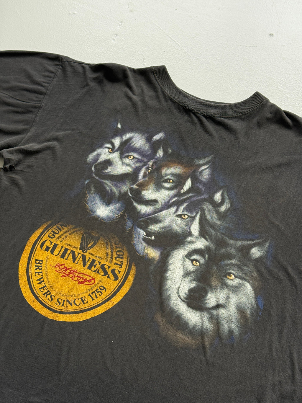 Black Guinness Wolf Graphic 90's Vintage T-Shirt - XL