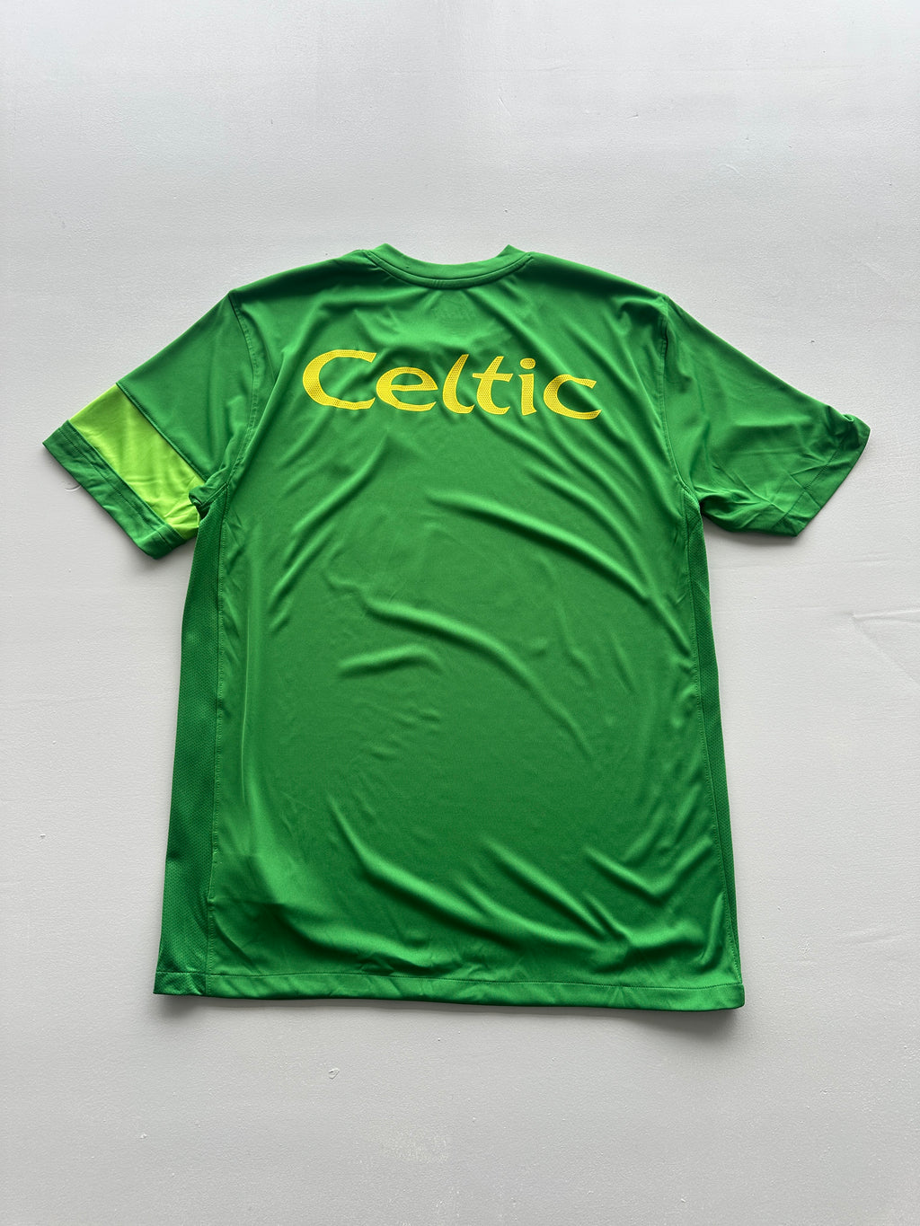 Nike Celtic FC Carling Sponsor 00's Vintage Training Football Shirt - Medium