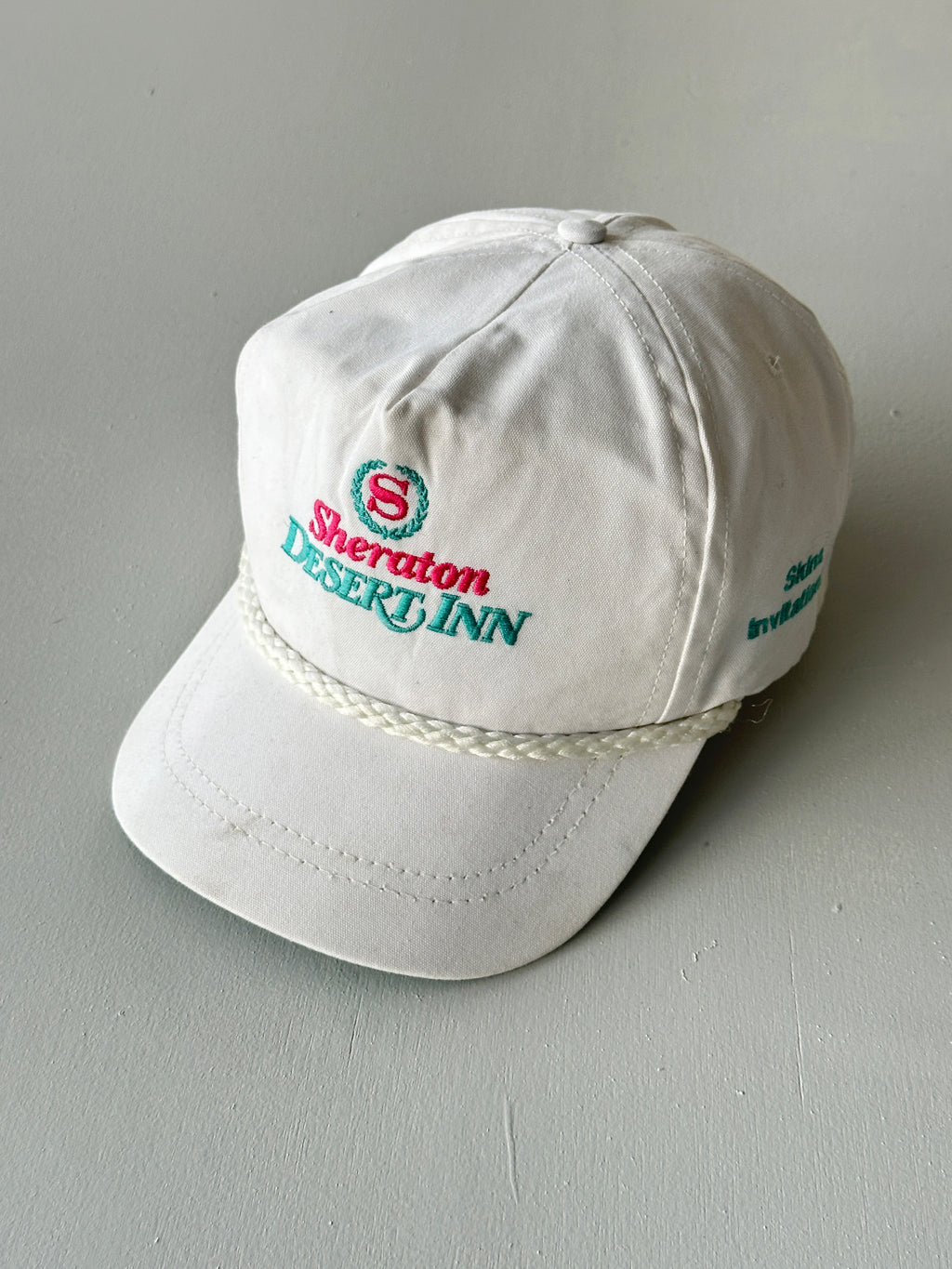 White Sheraton Desert Inn Skins Invitational 90's Vintage SnapBack Trucker Cap