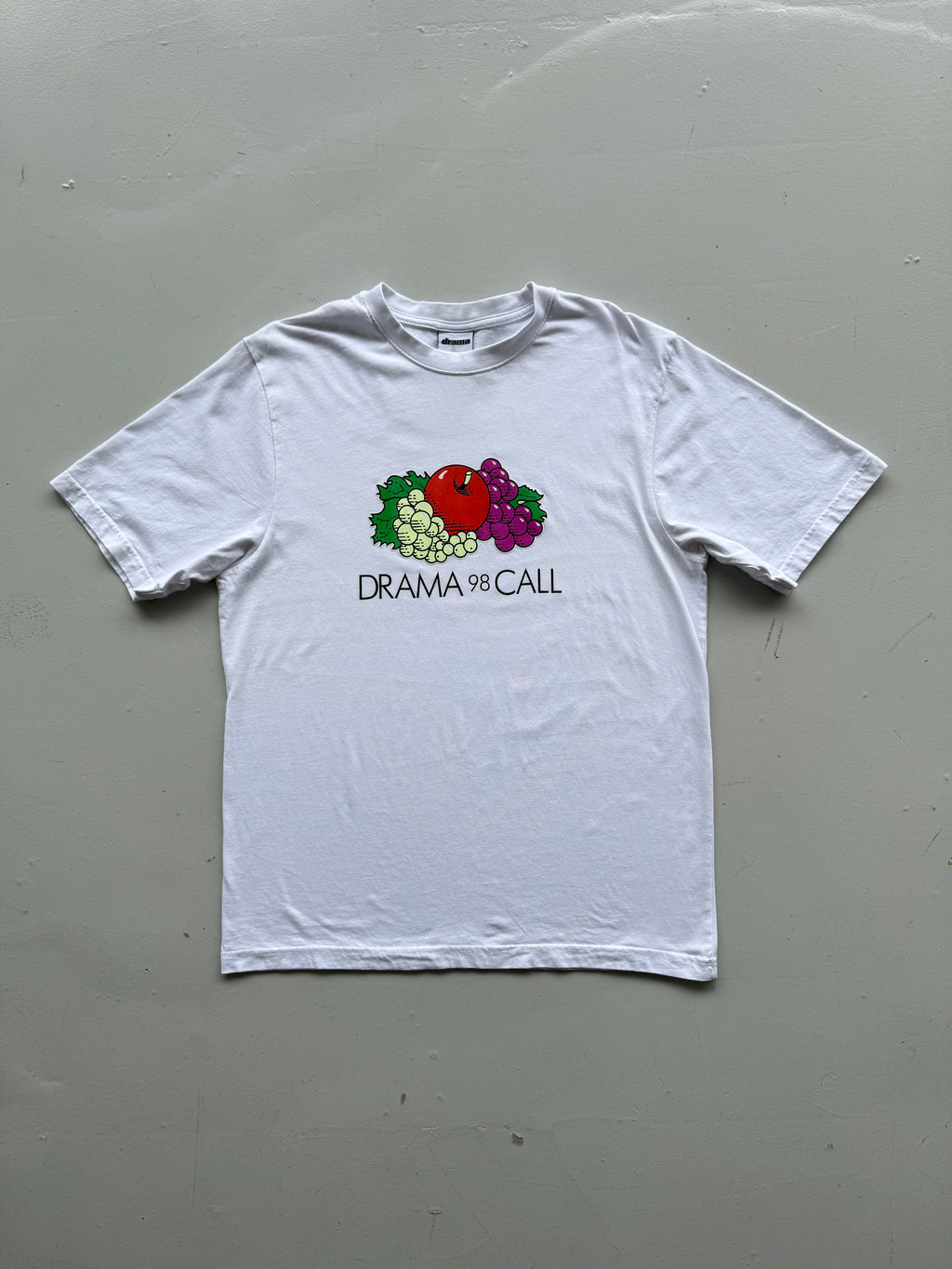 White Drama Call / Fruit of the Loom Graphic Sweetwear T-Shirt - Large