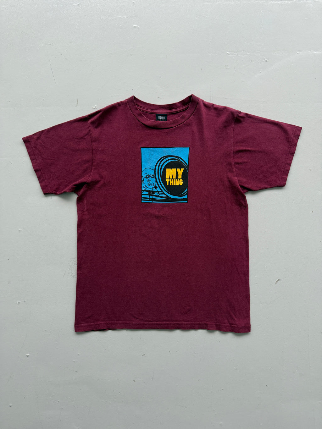Maroon Early Uniqlo 00's Vintage Graphic Made in USA T-Shirt - Medium