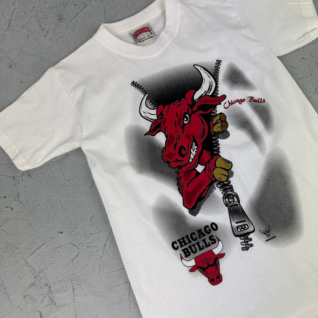 White Vintage Chicago Bulls NBA Baby T-shirt - Small Size 6/8