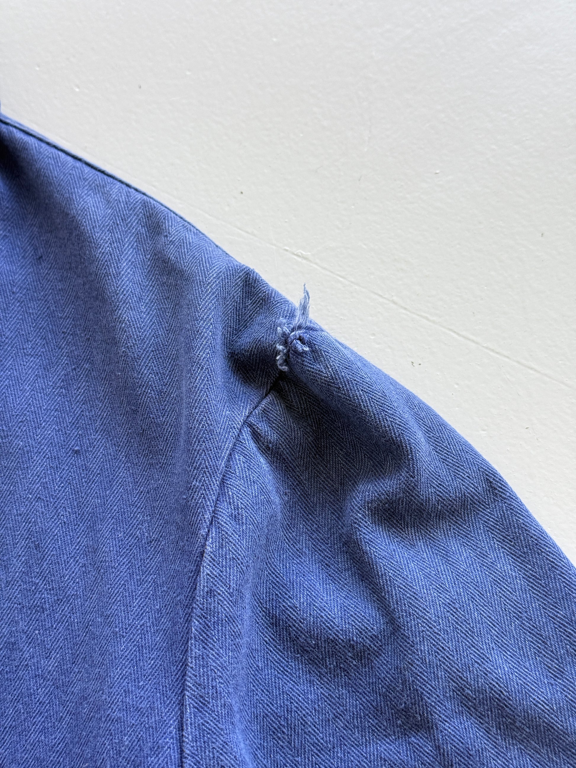 Faded Blue French Herringbone Vintage Workwear Chore Jacket CH357 - Small
