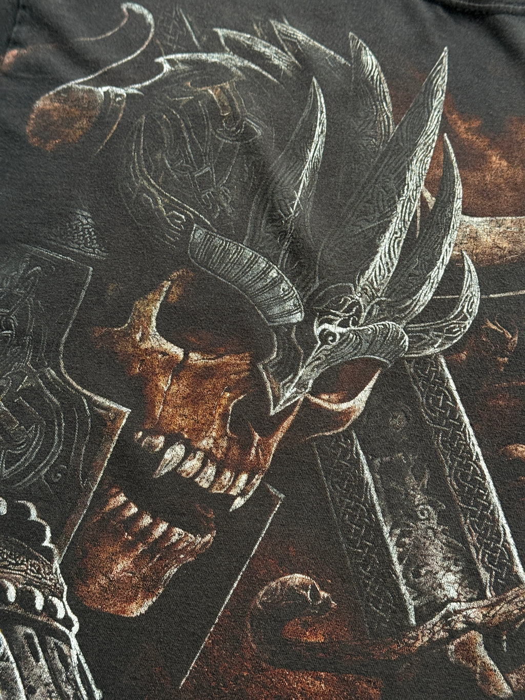 Faded Black Skull Knight 00's Vintage Metal Graphic T-Shirt - Medium