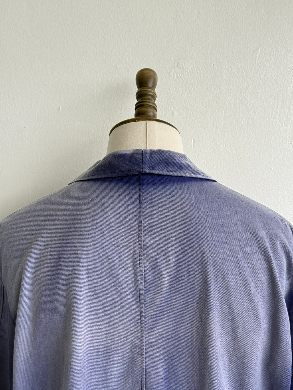Faded Blue French 1970's Vintage Workwear Chore Jacket CH389 - Small