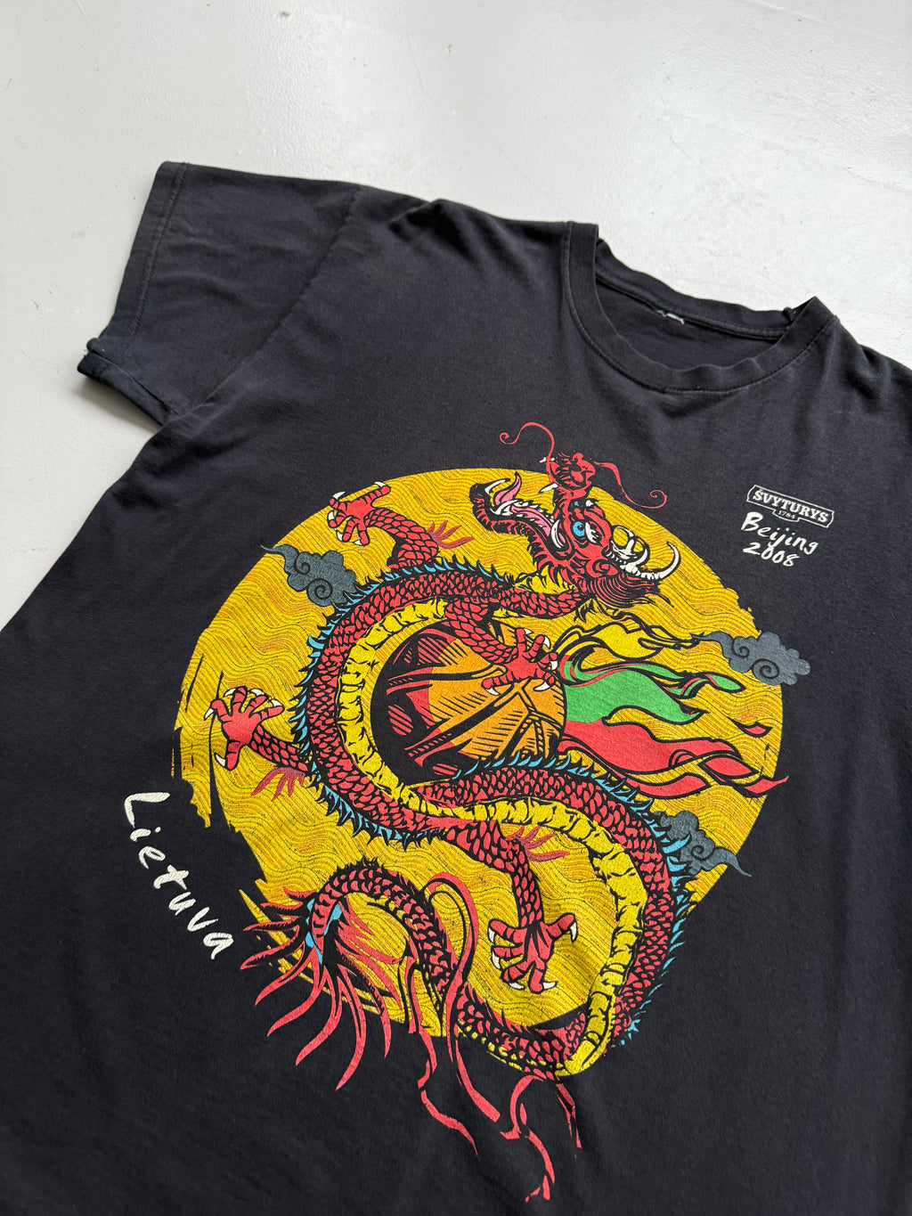 Black Chinese Dragon 00's Vintage Graphic Tourist T-Shirt - Large