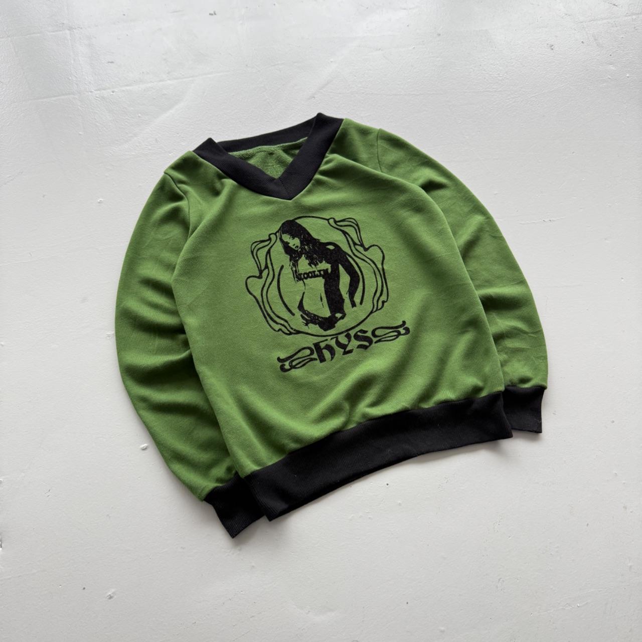 Green 90s V-Neck Vintage Graphic Sweatershirt - Medium