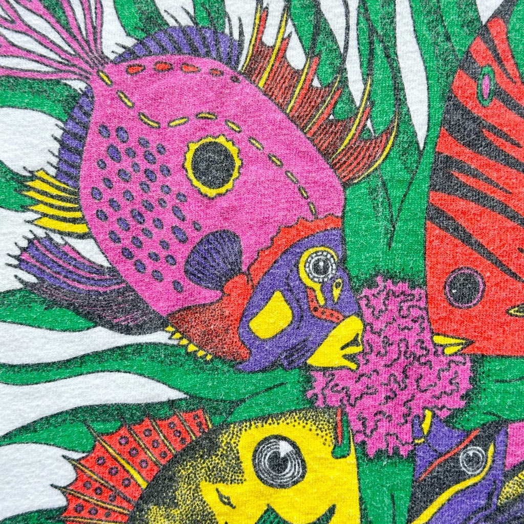 White Cayman Islands Fishes Vintage 90's T-shirt - Large