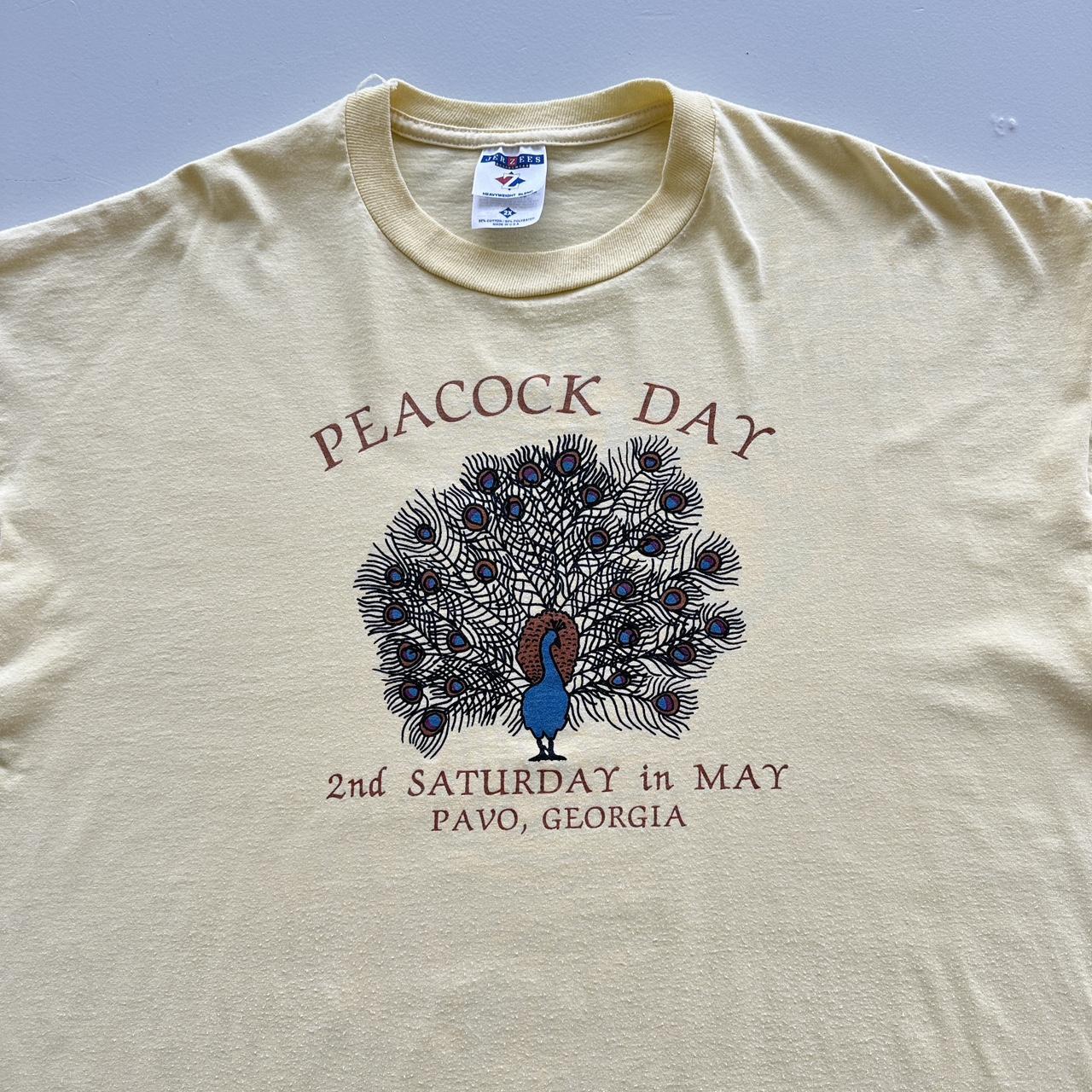 Pale Yellow Peacock Day Vintage 00’s T-shirt - 2XL