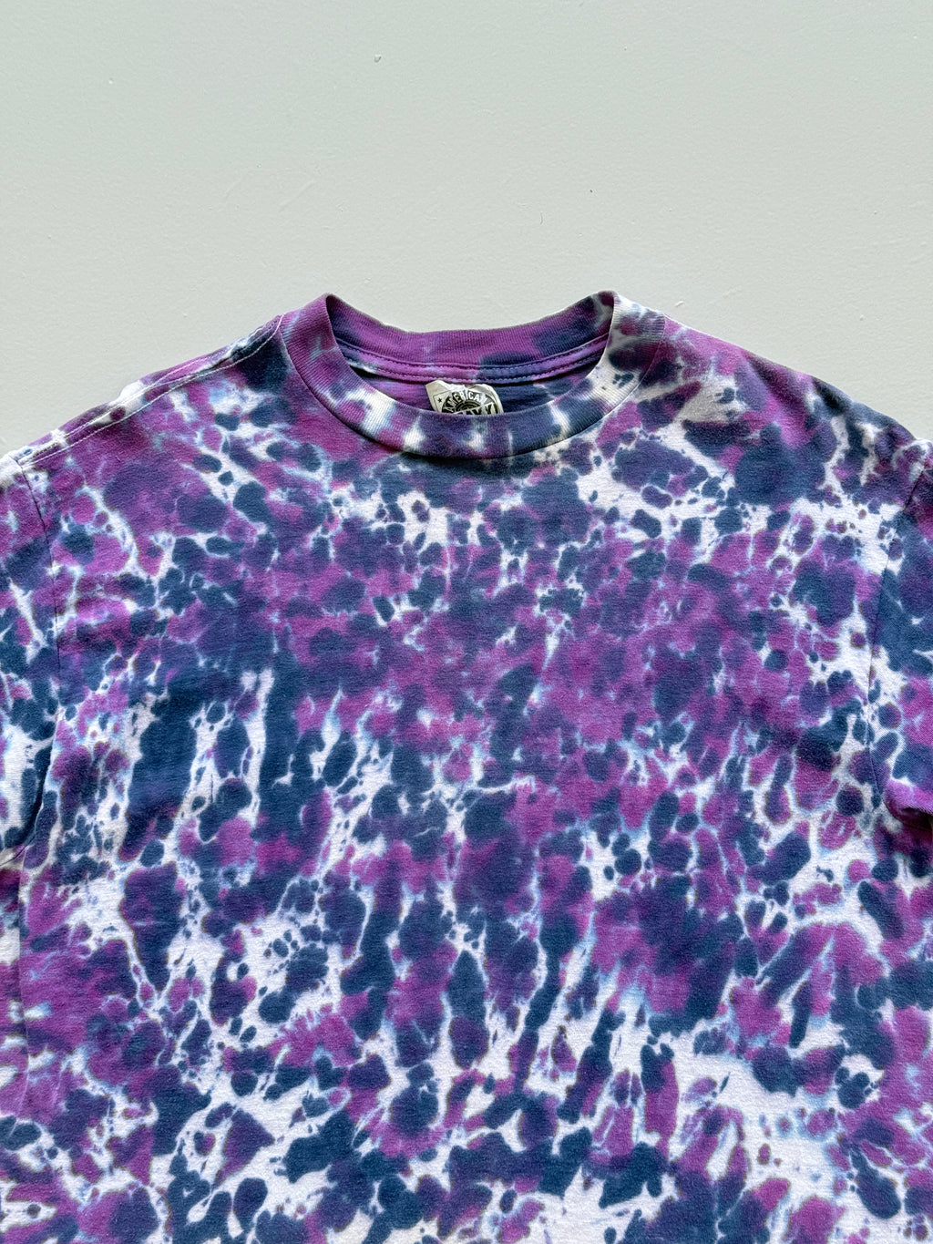 Purple Tie-Dye 90's Vintage Single Stitch Blank T-Shirt - Medium